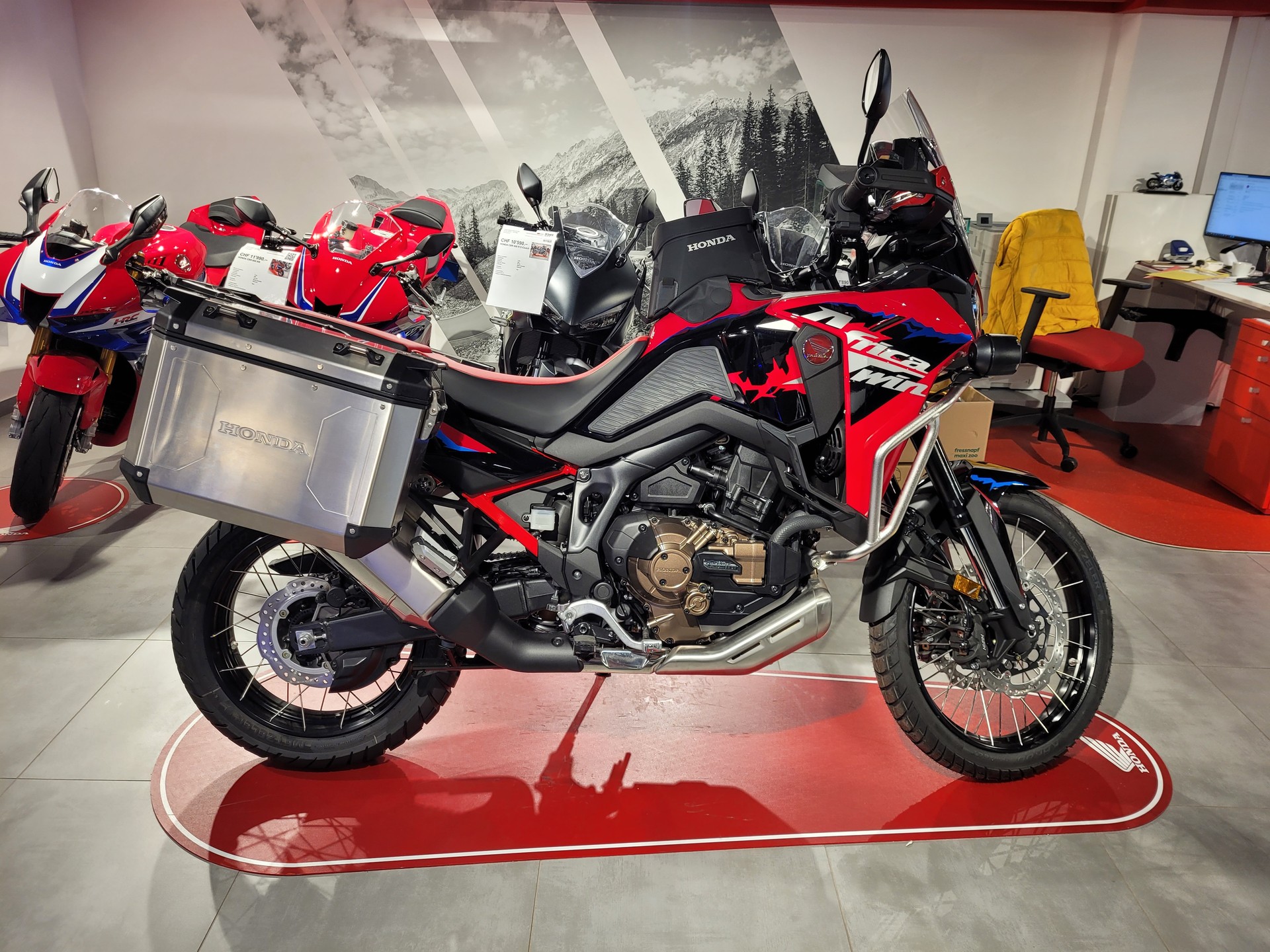 HONDA CRF 1100 DCT Africa Twin-image-1