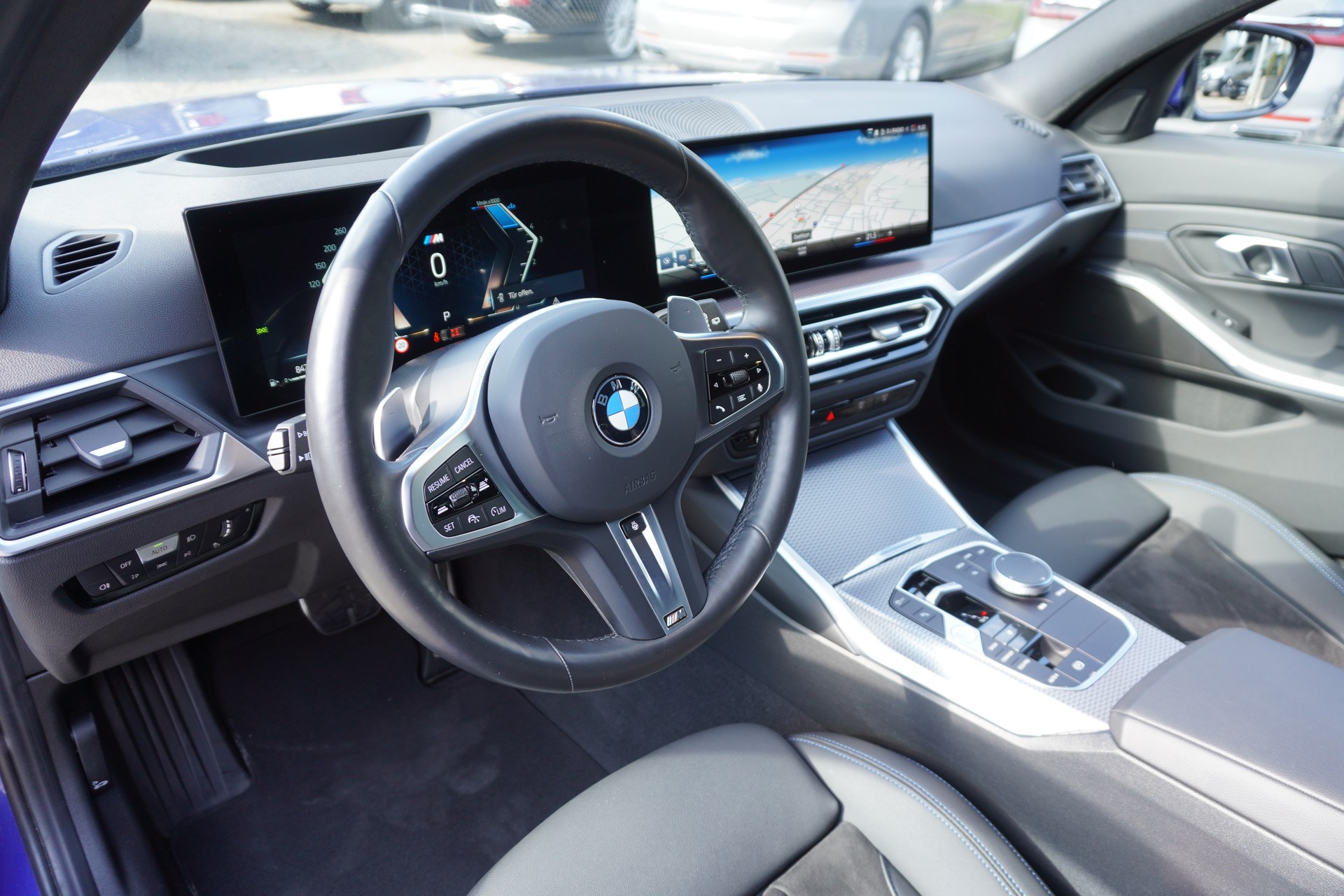 BMW 320d xDrive 48V Touring Steptronic M Sport-image-14