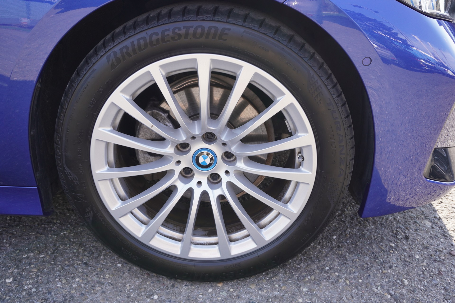 BMW 320d xDrive 48V Touring Steptronic M Sport-image-8
