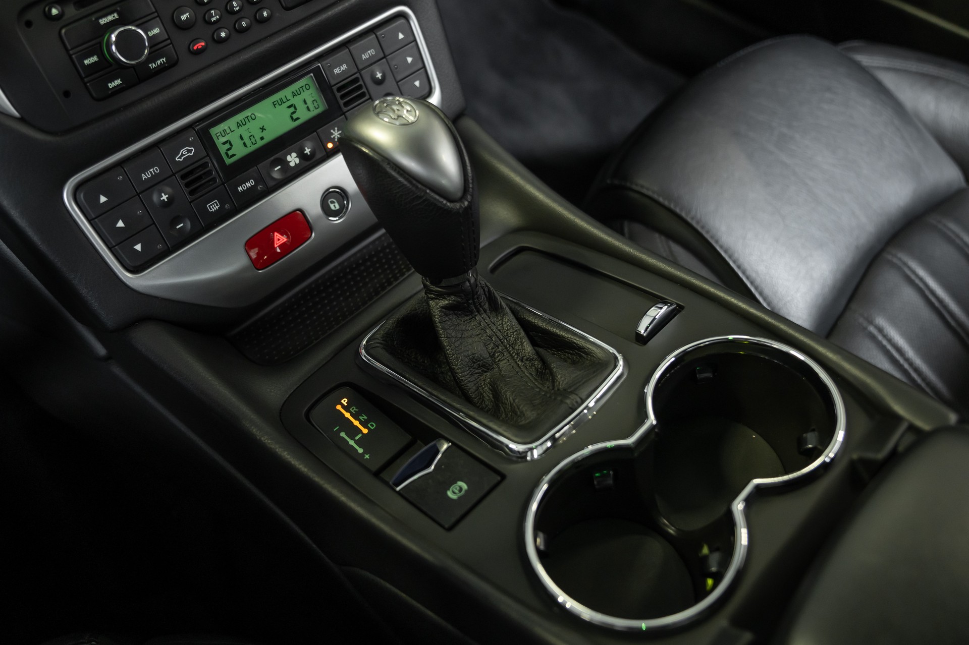 MASERATI GranTurismo S Automatica * 4,7 V8 MIT MEGA SOUND & SEHR VIEL FAHRSPASS * LEASING AB 376.- *-image-27
