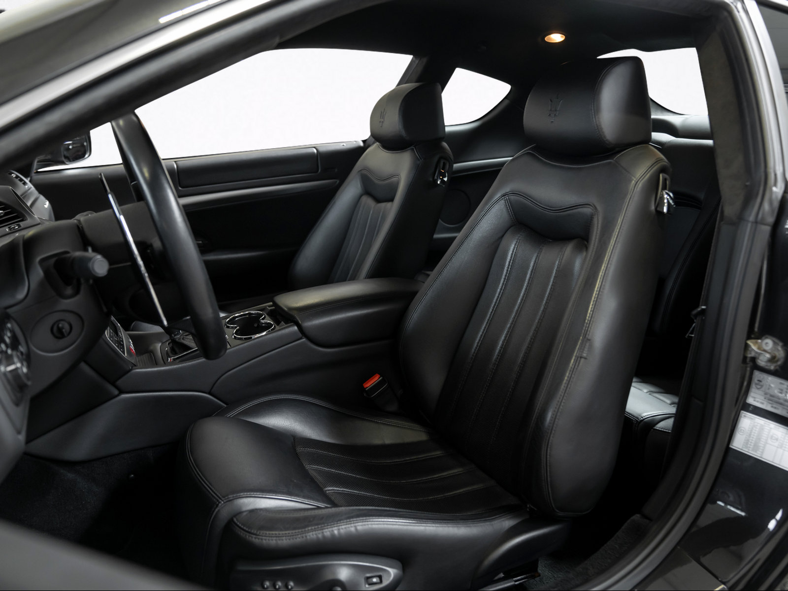 MASERATI GranTurismo S Automatica * 4,7 V8 MIT MEGA SOUND & SEHR VIEL FAHRSPASS * LEASING AB 376.- *-image-13