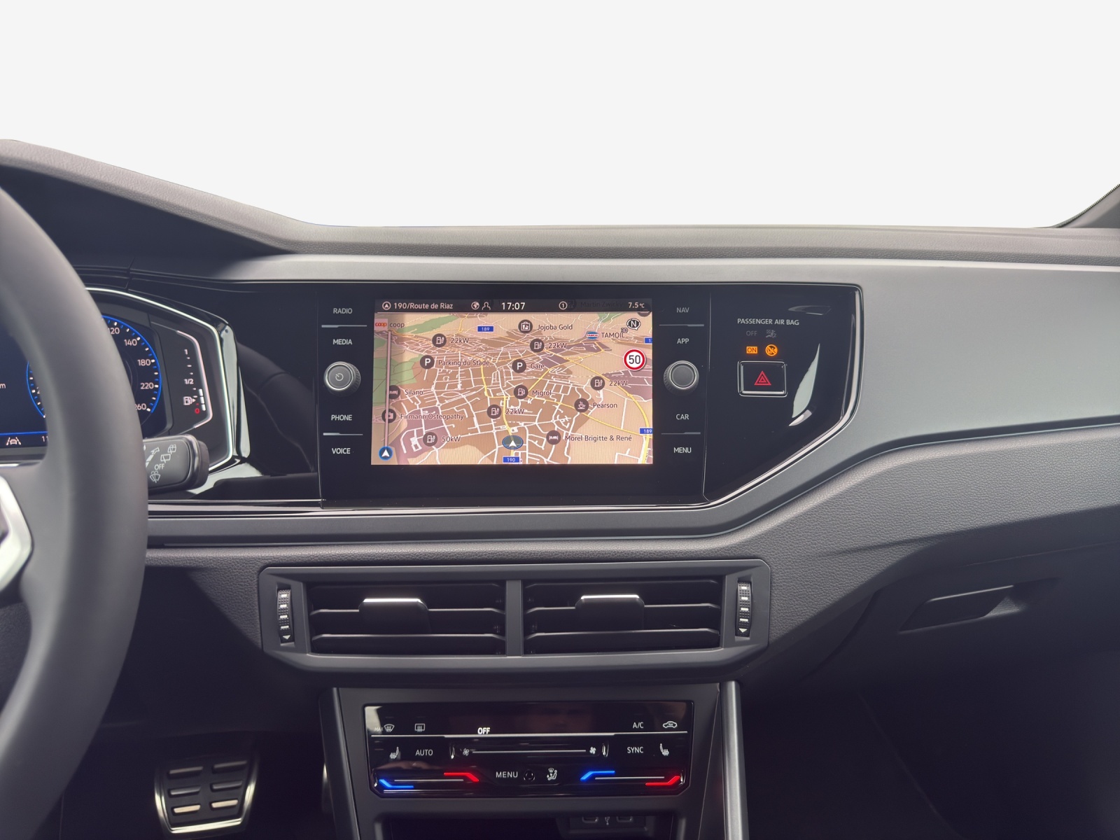 VW Polo 1.0 TSI R-Line DSG-image-10