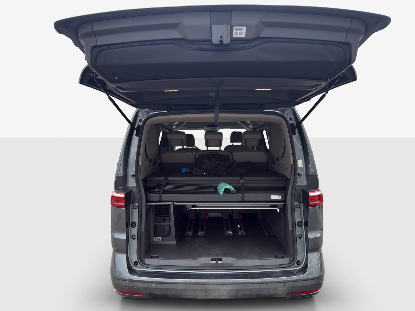 VW California 2.0 TDI Beach Tour-image-12