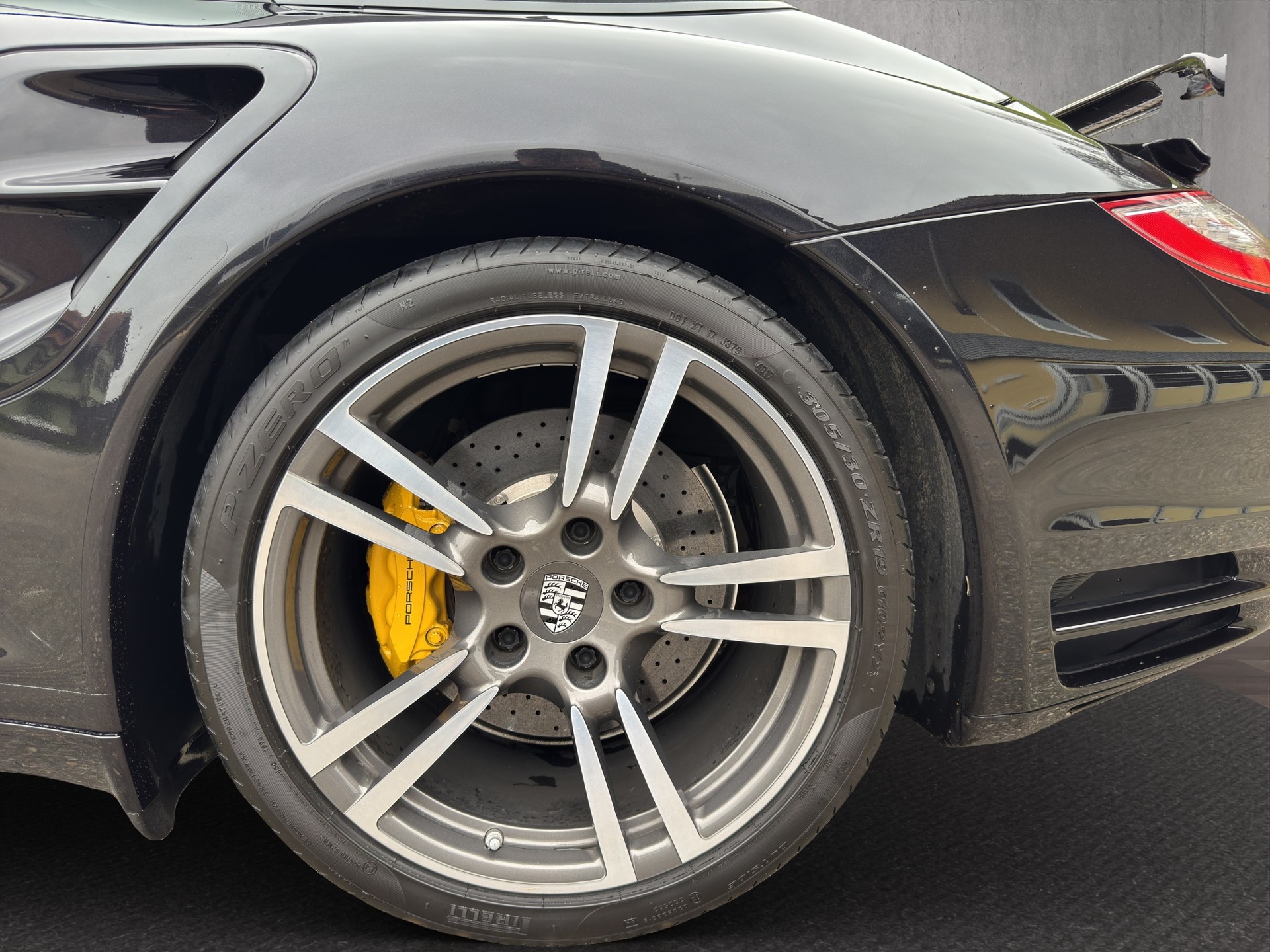 PORSCHE 911 Cabrio Turbo S PDK-image-27