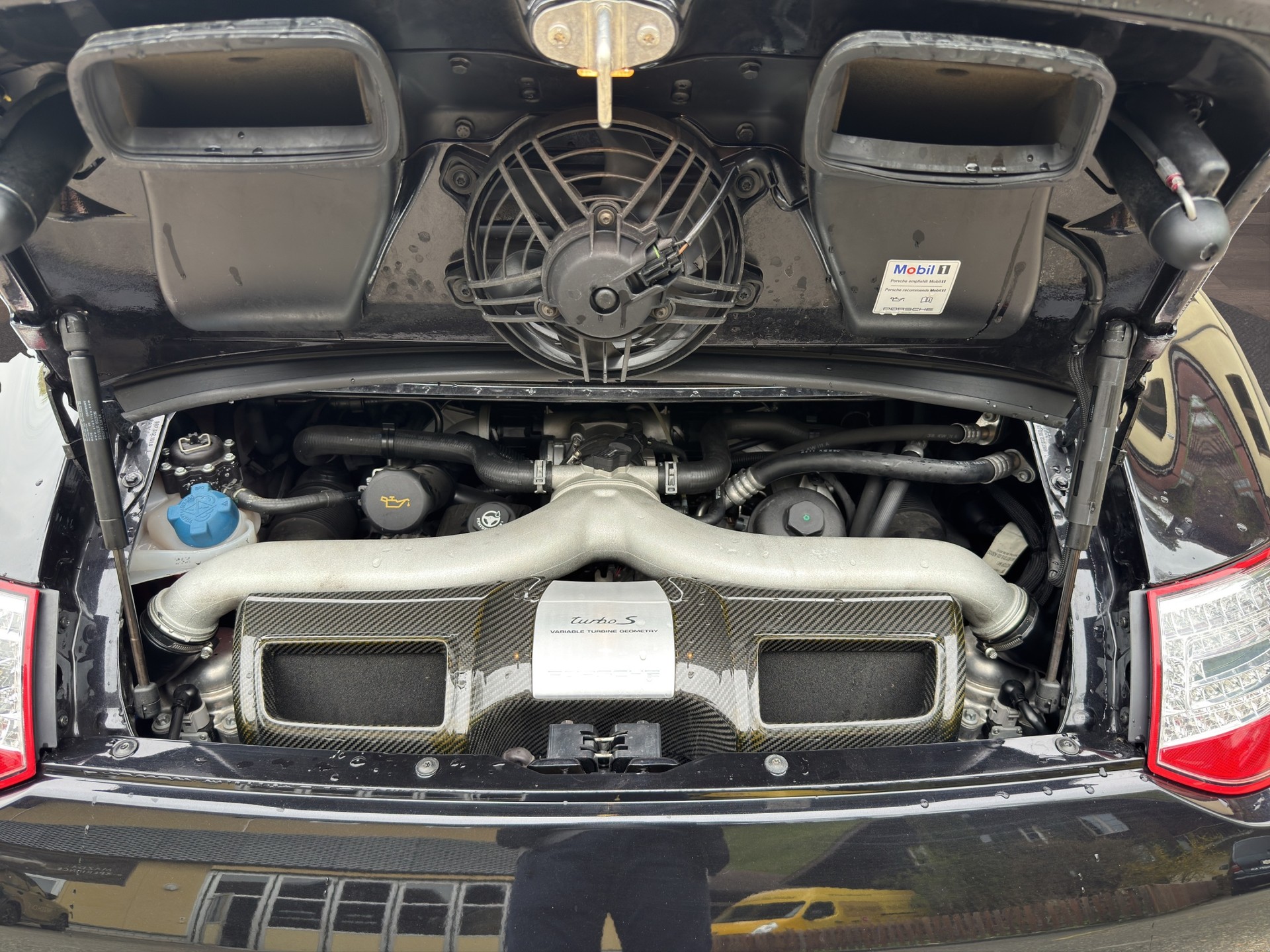 PORSCHE 911 Cabrio Turbo S PDK-image-24