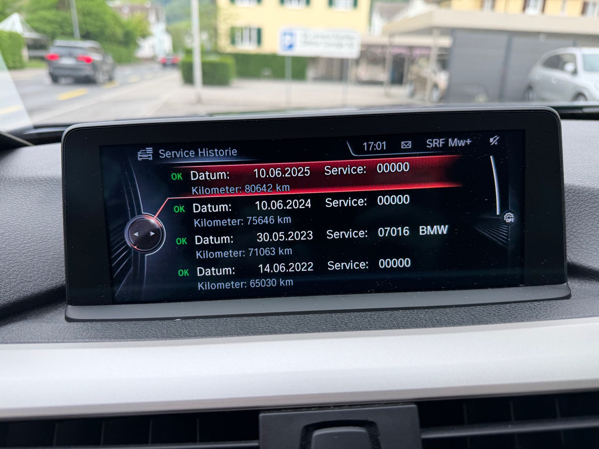 BMW 320d xDrive Touring Steptronic-image-8