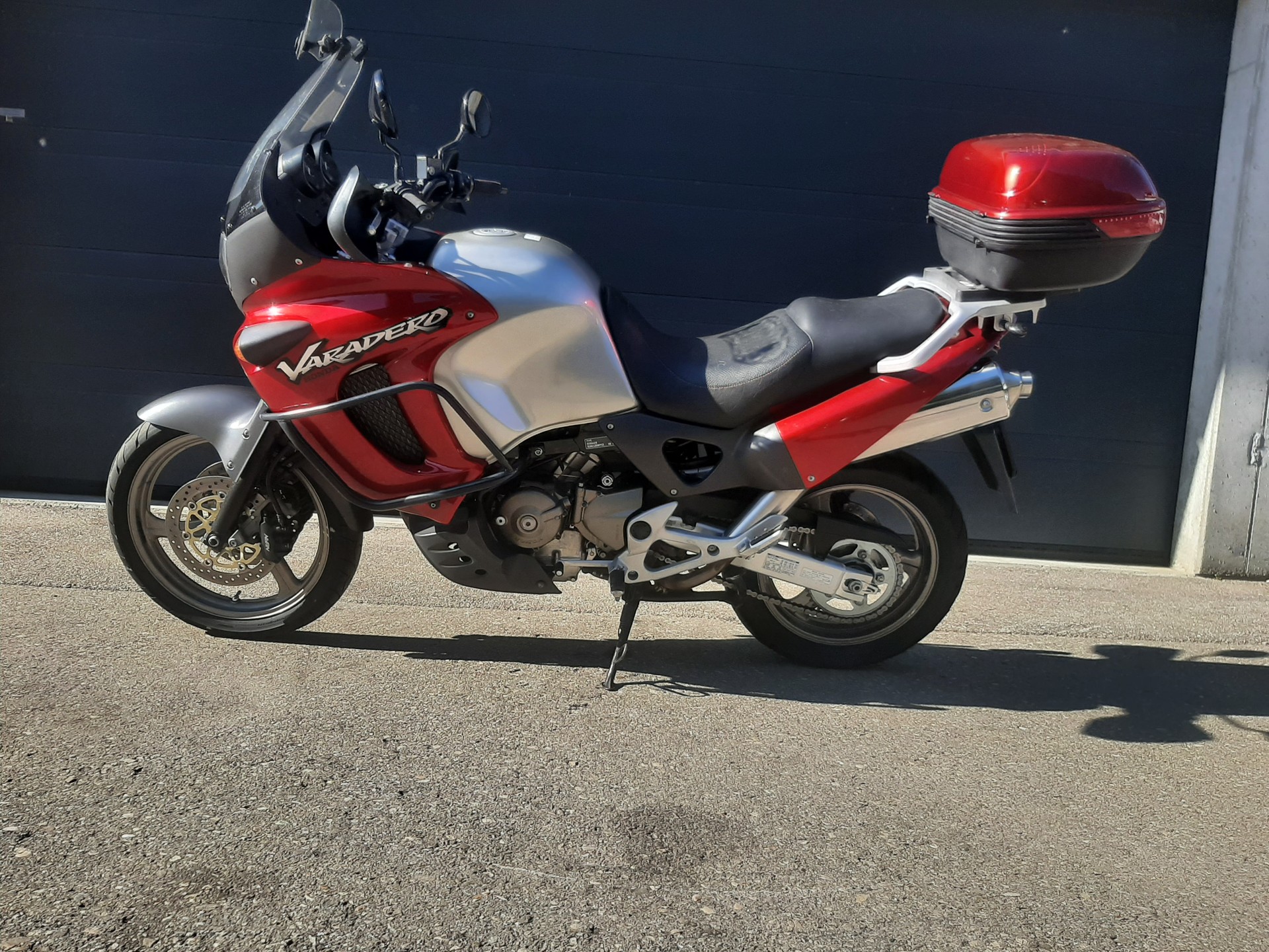 HONDA XL 1000 V Varadero-image-1