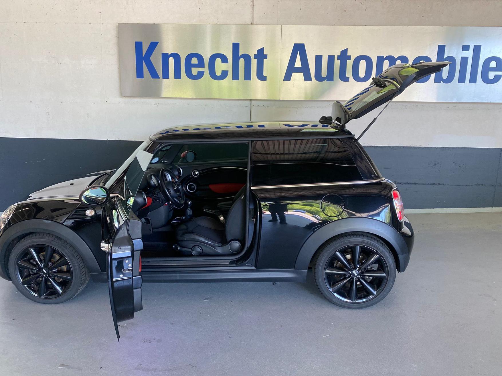 MINI Mini R56 1.6i Cooper-image-4