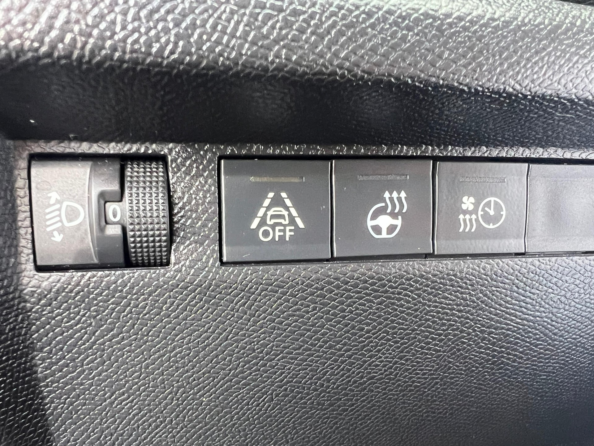 CITROEN e-C4 Swiss Edition-image-16