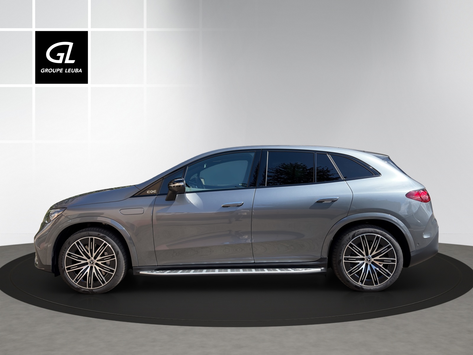 MERCEDES-BENZ EQE SUV 350 4 Matic Executive Edition-showroom-element-2