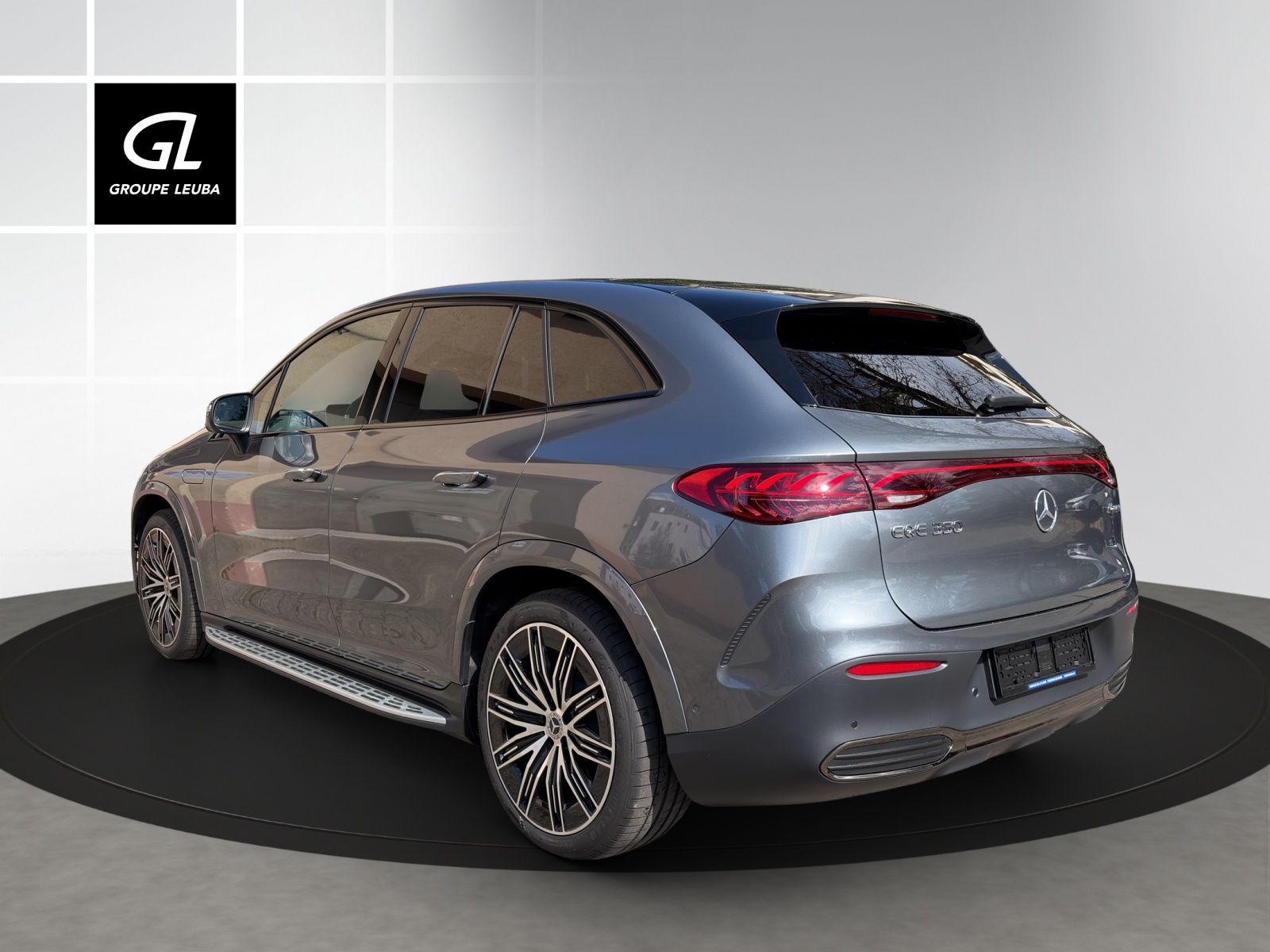 MERCEDES-BENZ EQE SUV 350 4 Matic Executive Edition-showroom-element-3