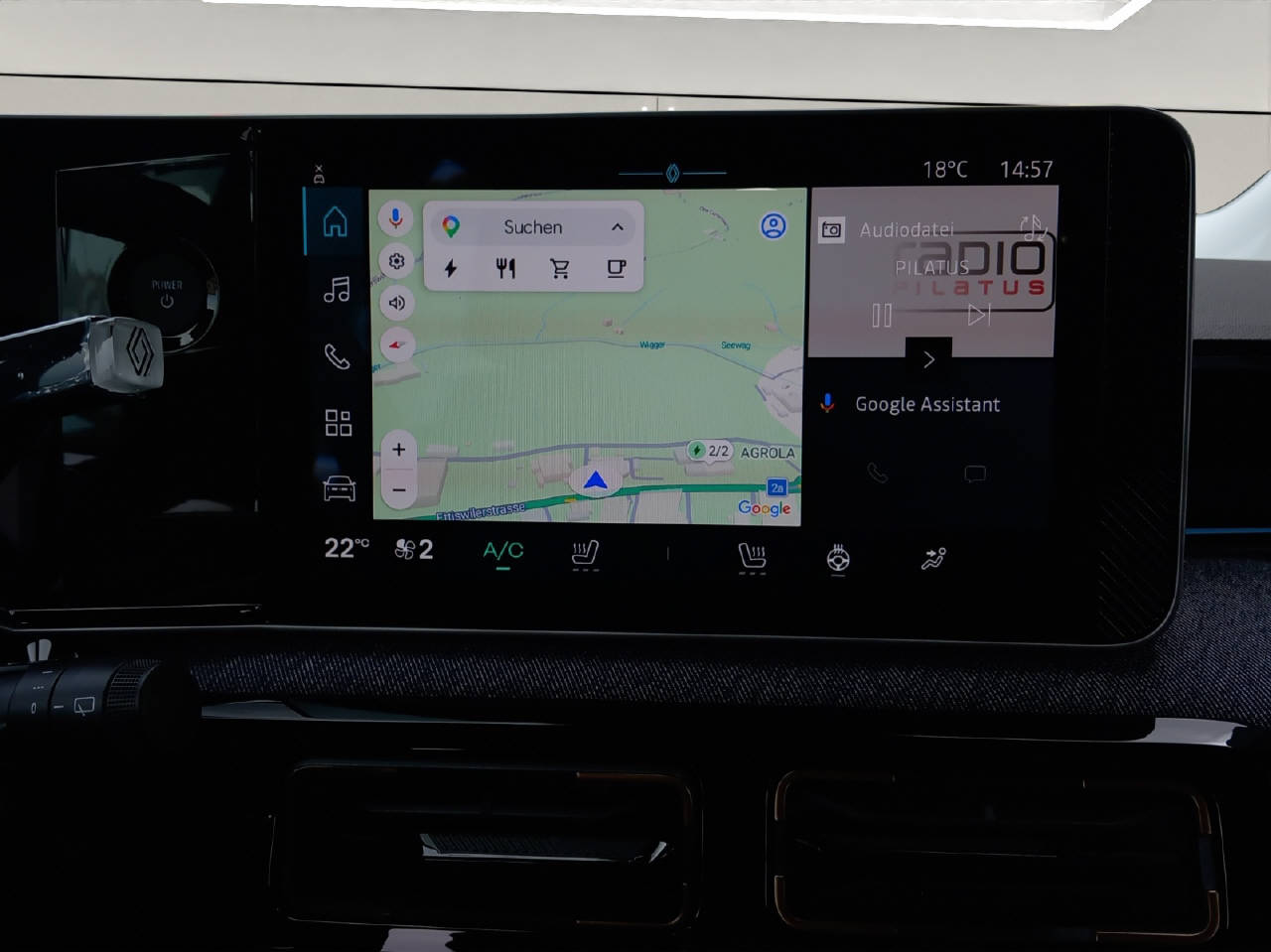 RENAULT R4 E-Tech Comfort Range techno-image-6