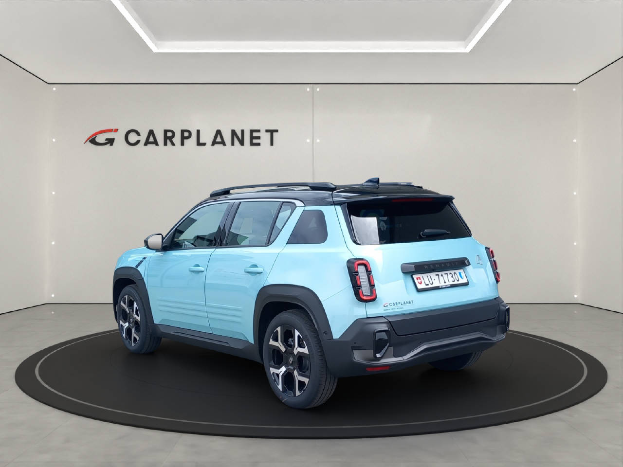 RENAULT R4 E-Tech Comfort Range techno-showroom-element-2