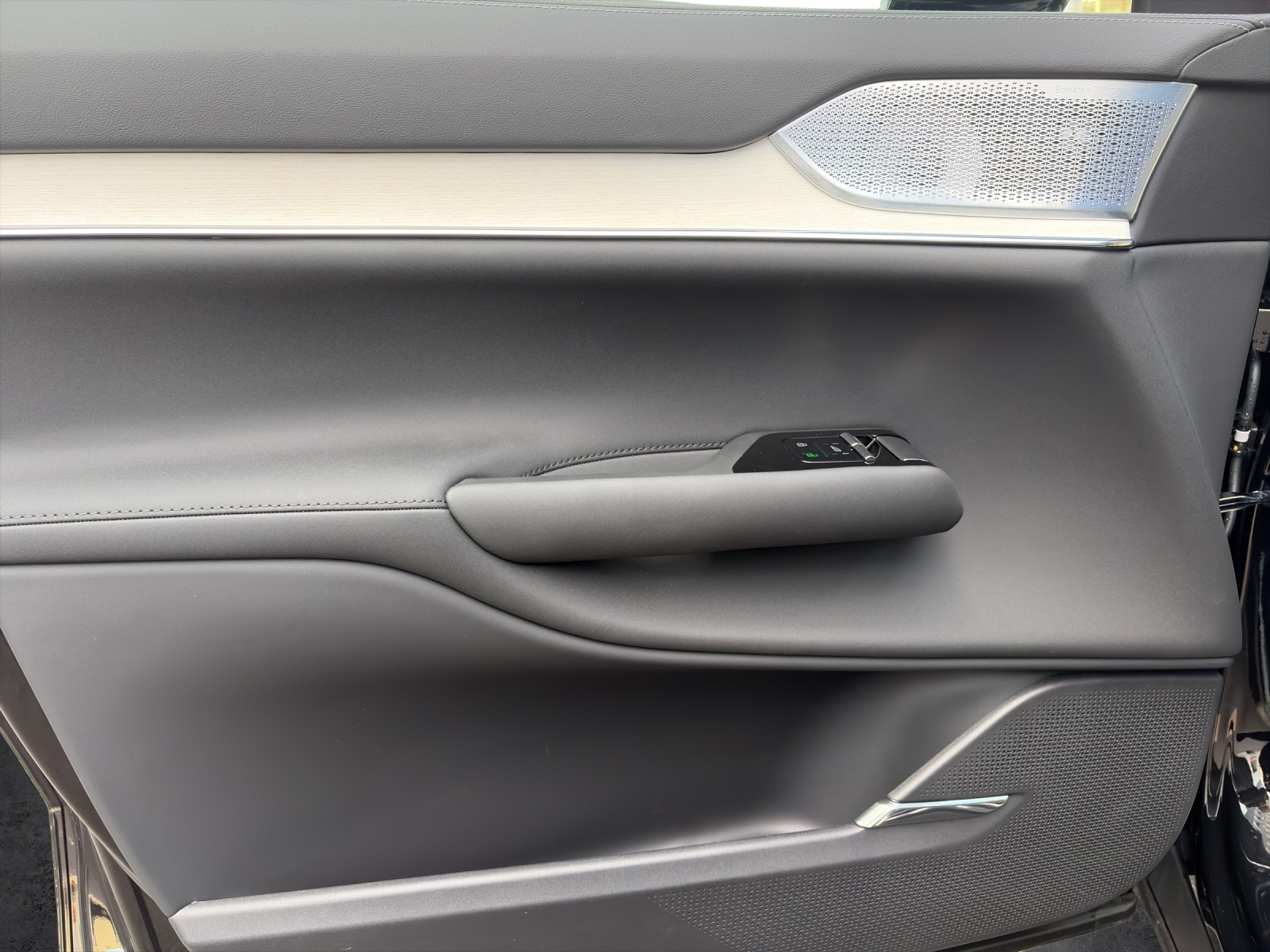 VOLVO EX90 Twin Performance Ultra AWD-image-14