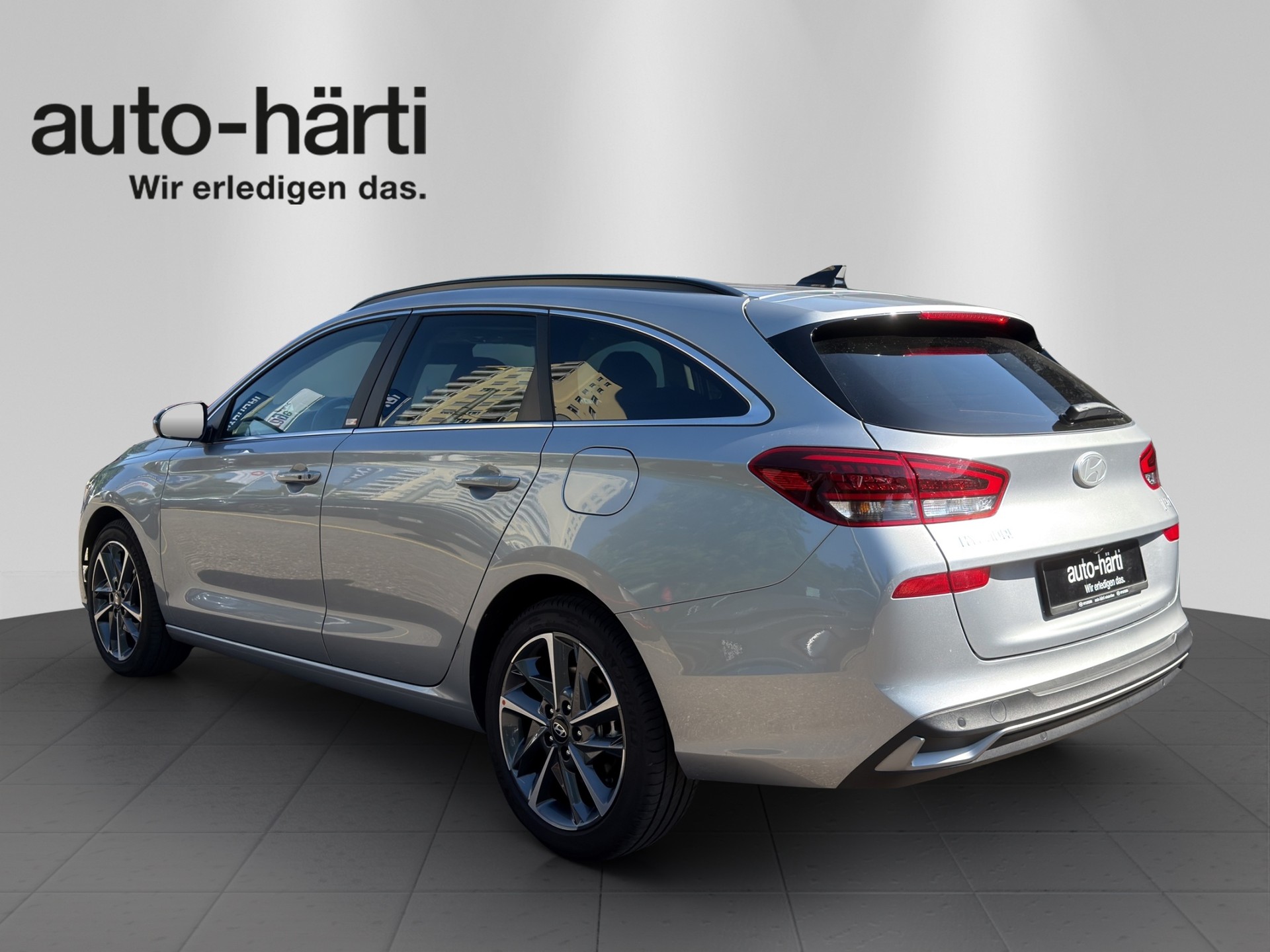HYUNDAI i30 Wagon 1.5 T-GDi Vertex 48V MH DCT-showroom-element-2