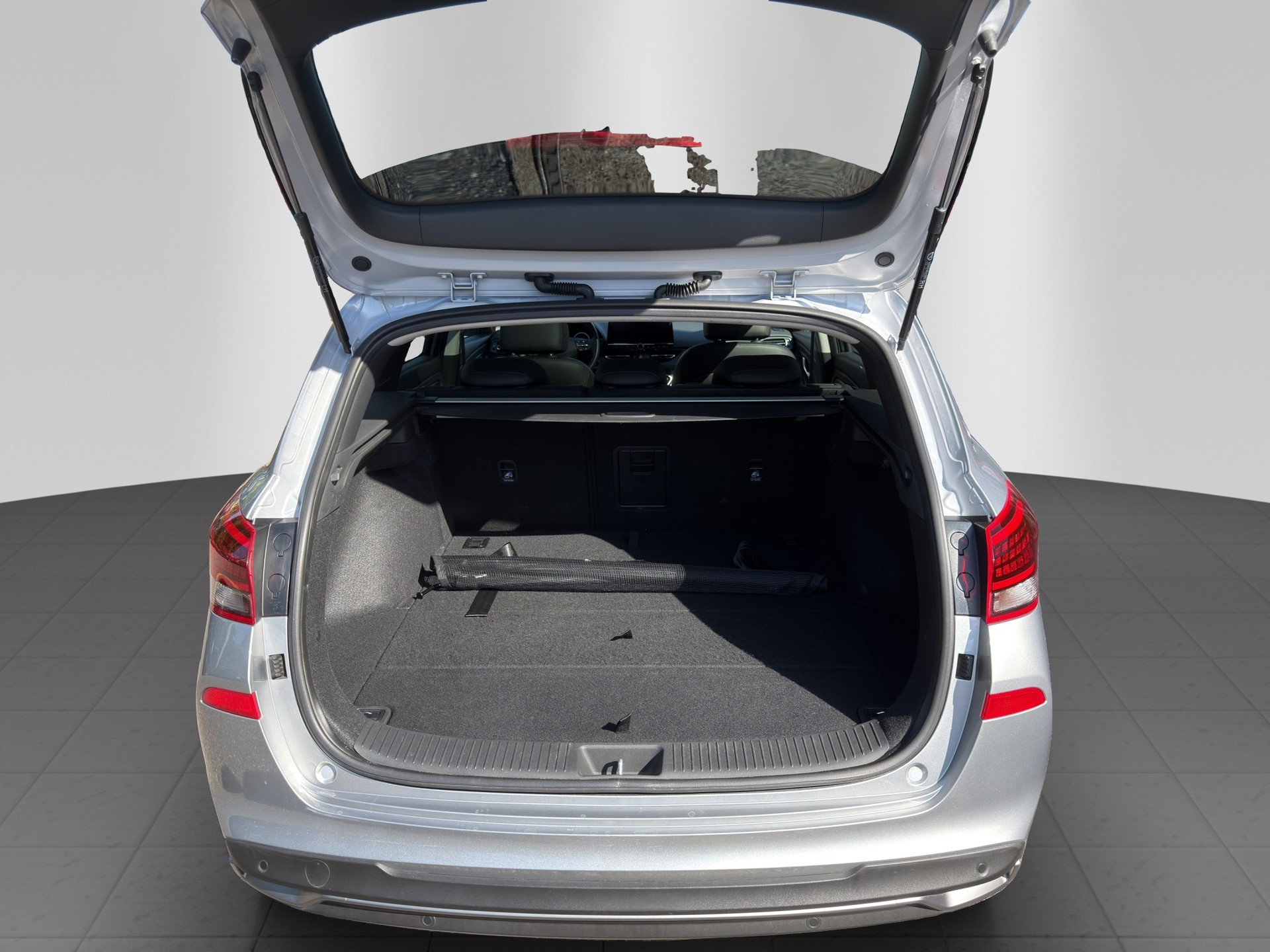 HYUNDAI i30 Wagon 1.5 T-GDi Vertex 48V MH DCT-image-8
