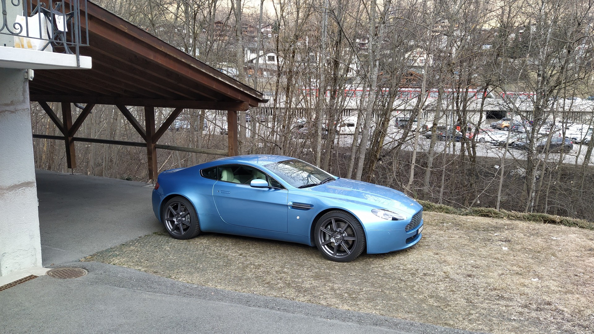 ASTON MARTIN V8 Vantage 4.7 Sportshift-image-14