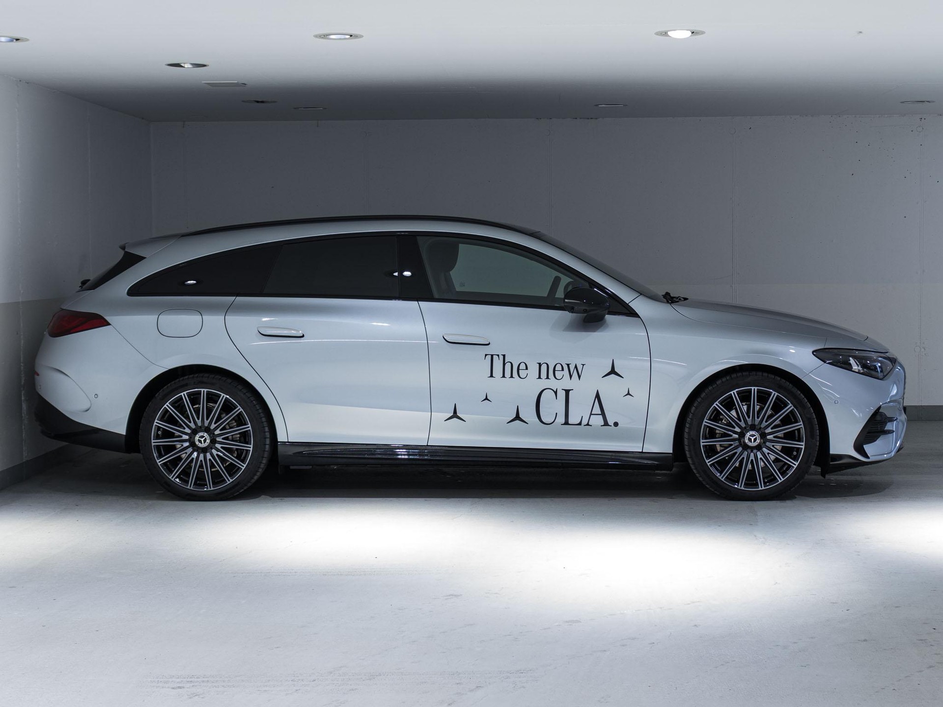 MERCEDES-BENZ CLA 350 4MATIC EQ SB-image-1