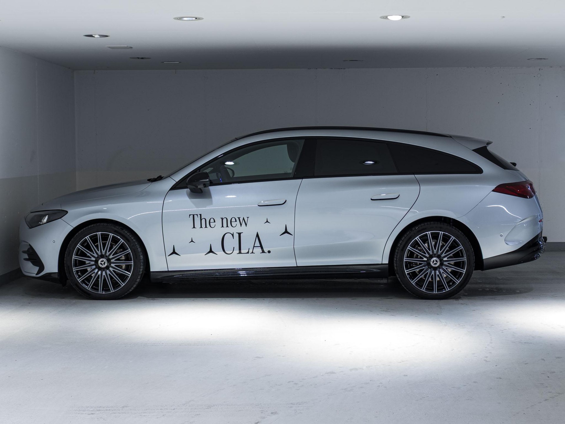 MERCEDES-BENZ CLA 350 4MATIC EQ SB-image-4