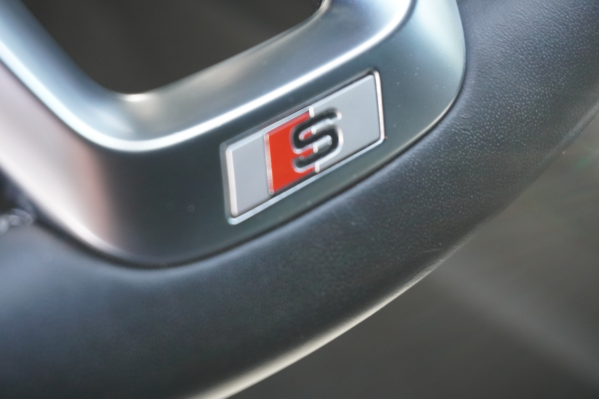 AUDI A4 Avant 45 TFSI S line S-tronic quattro-image-35
