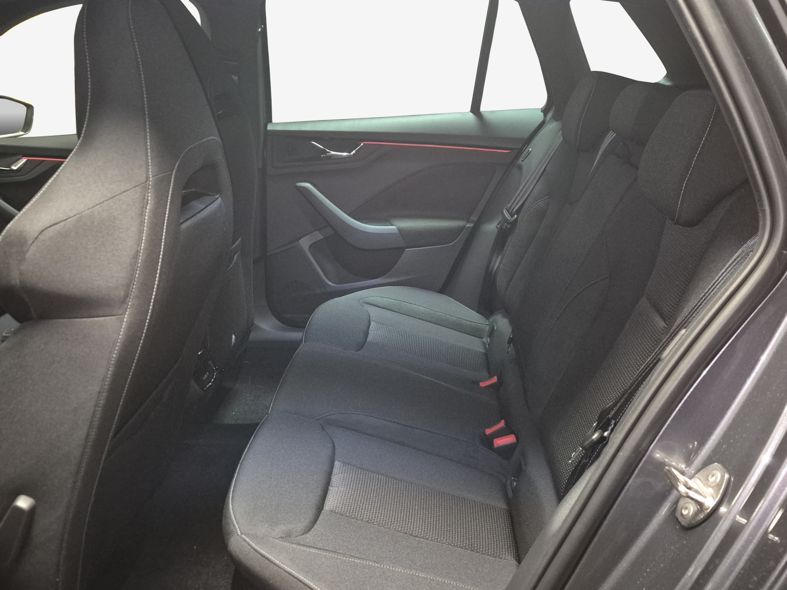 SKODA Kamiq 1.0 TSI Dynamic DSG-image-11