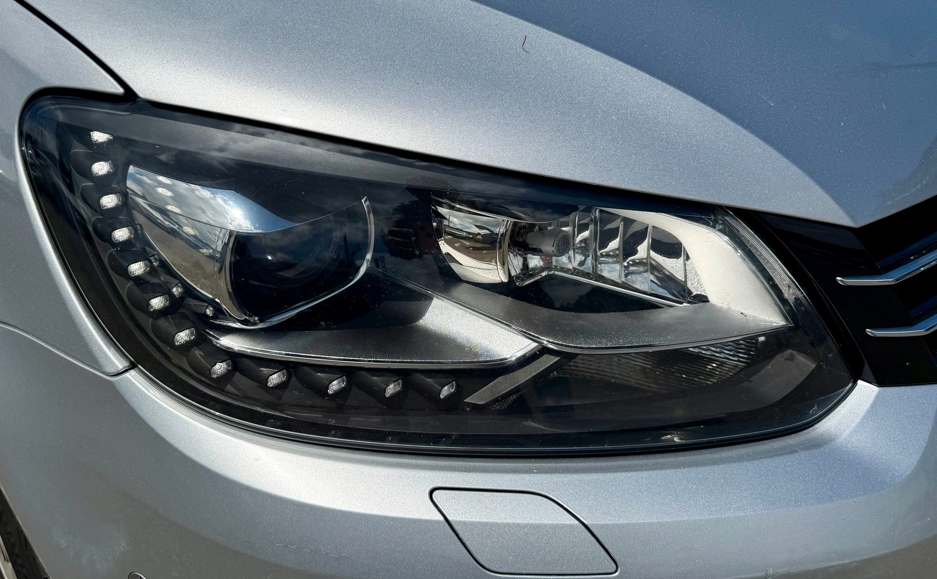 VW Touran 2.0 TDI R-Line DSG 7 Plätze-image-22