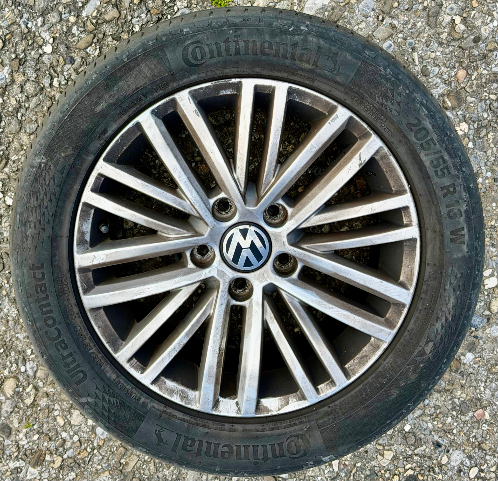 VW Touran 2.0 TDI R-Line DSG 7 Plätze-image-24