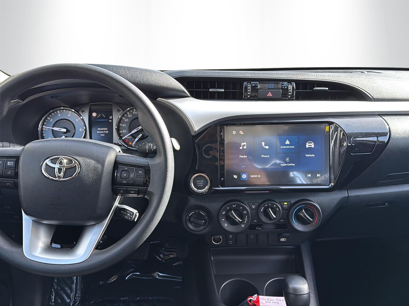 TOYOTA Hilux Double Cab.-Pick-up 2.4 D-4D 150 Comfort-image-7