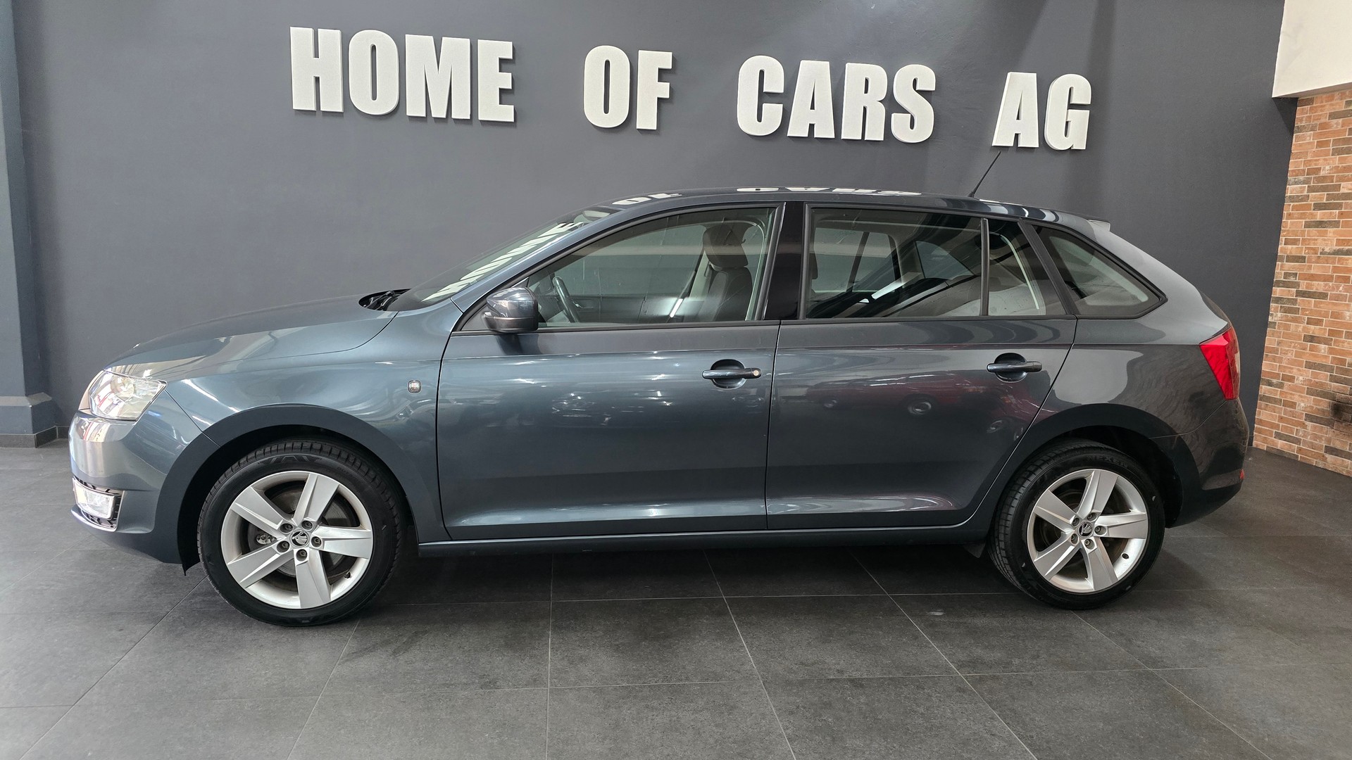 SKODA Rapid Spaceback 1.2 TSI Elegance-showroom-element-3