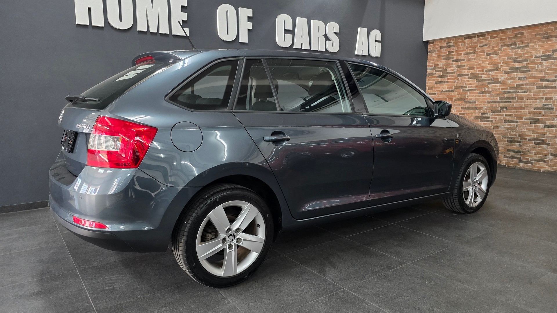 SKODA Rapid Spaceback 1.2 TSI Elegance-image-12