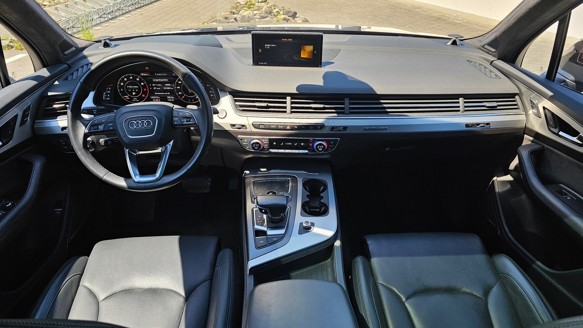 AUDI 3.0 V6 TFSI quattro T-Tronic-image-9