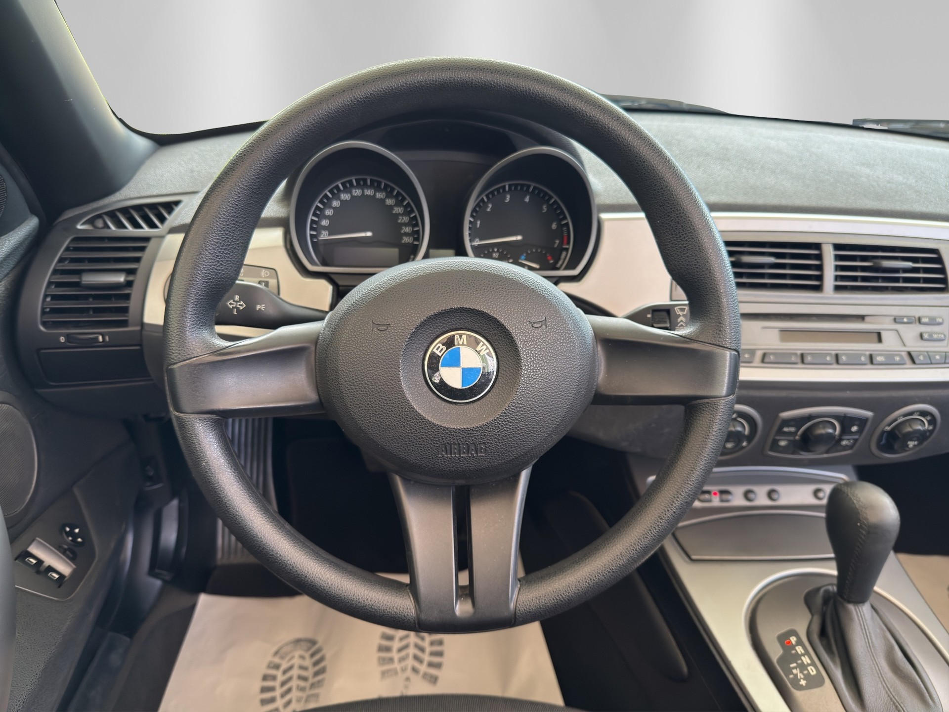 BMW Z4 2.2i Roadster-image-9