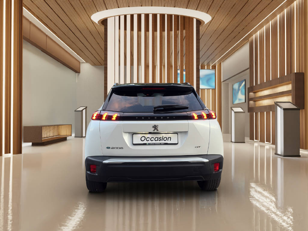 PEUGEOT 2008 e-GT-showroom-element-3
