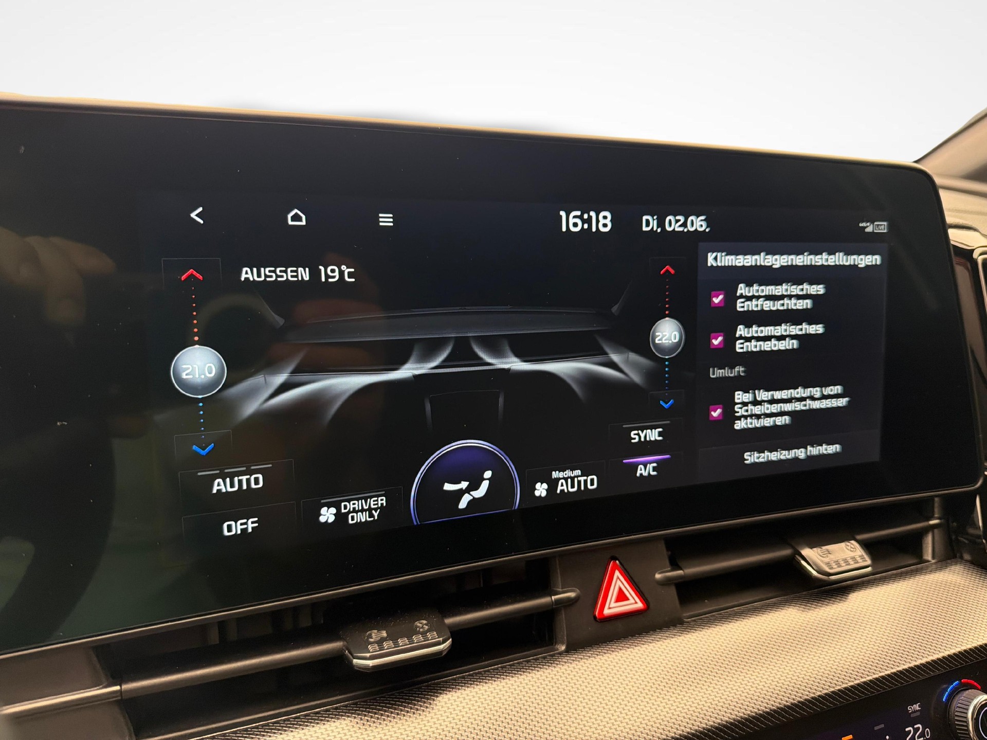KIA Sportage 1.6 T-GDi PHEV GT-Line-image-14