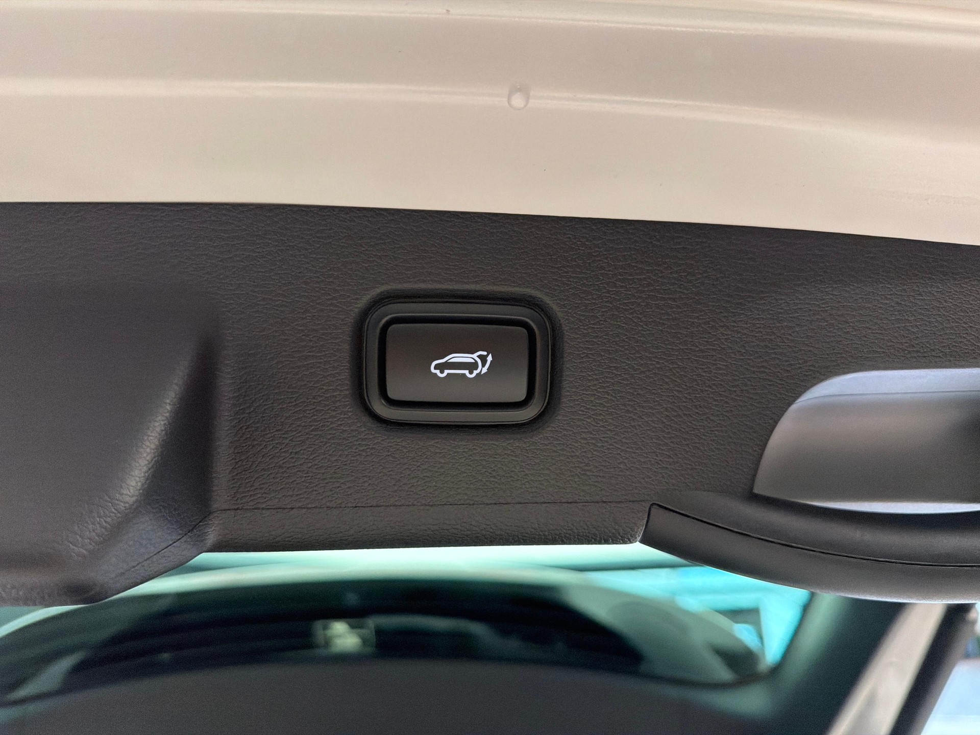 KIA Sportage 1.6 T-GDi PHEV GT-Line-image-12