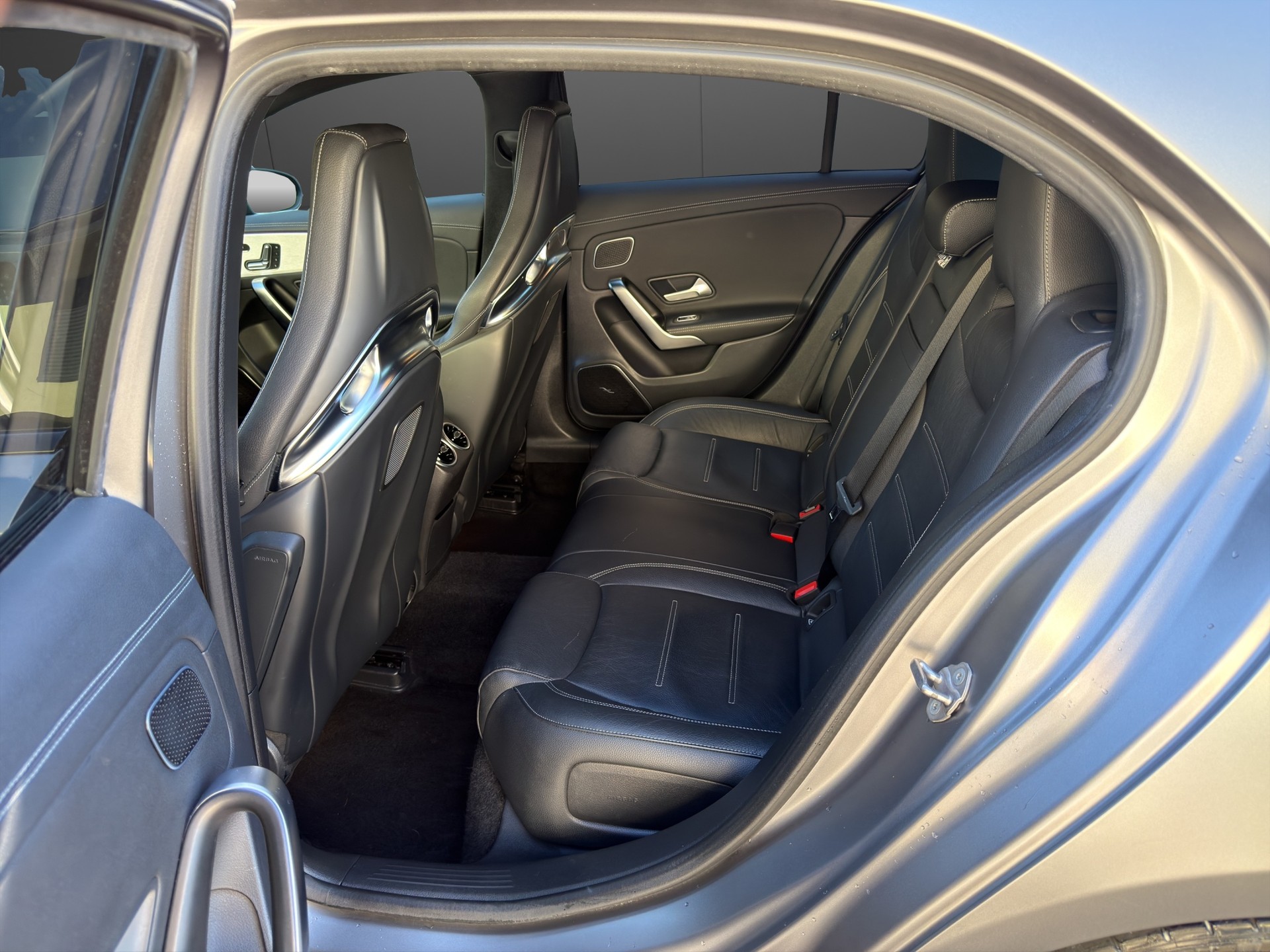 MERCEDES-BENZ A 45 S AMG 4Matic+ Speedshift-image-22