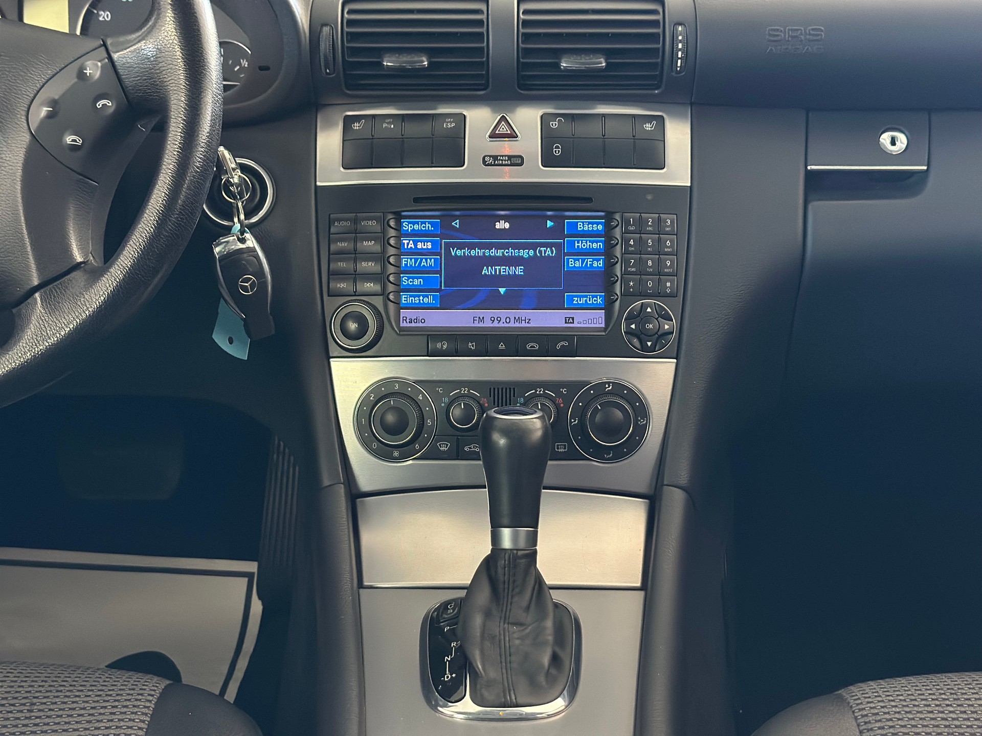 MERCEDES-BENZ C 230 Avantgarde-image-14