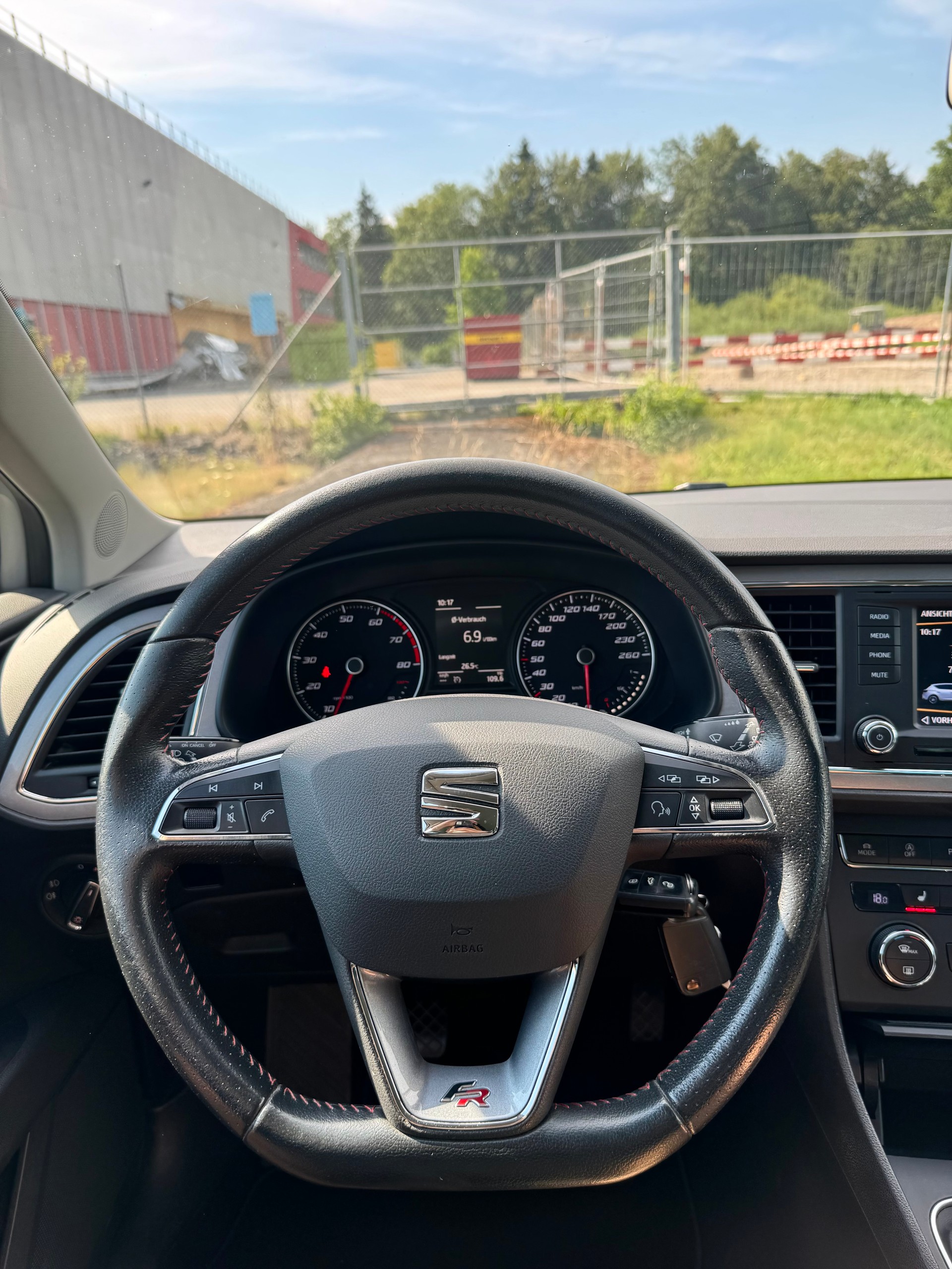 SEAT Leon 1.4 TSI FR / ab MFK bei Verkauf-image-9