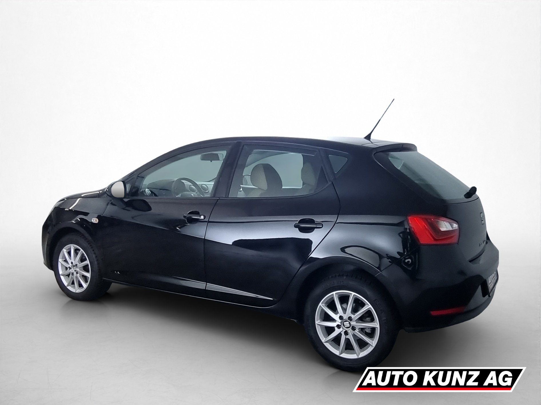 SEAT Ibiza 1.0-showroom-element-3