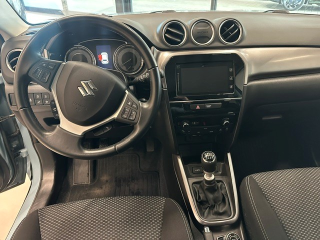 SUZUKI Vitara 1.4 T Compact+ Hybrid 4x4-image-6