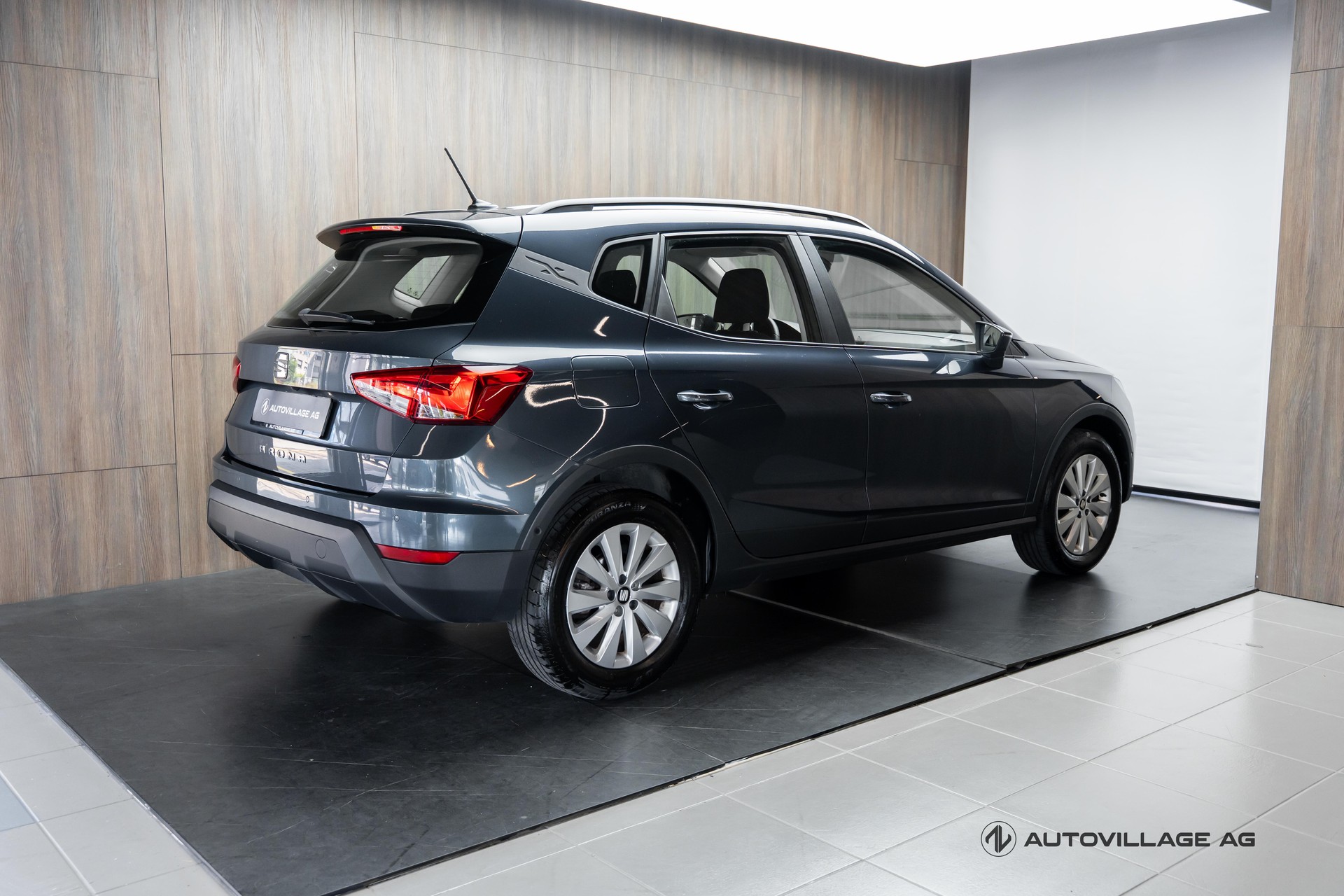 SEAT Arona 1.0 TSI Eco Style DSG-showroom-element-1