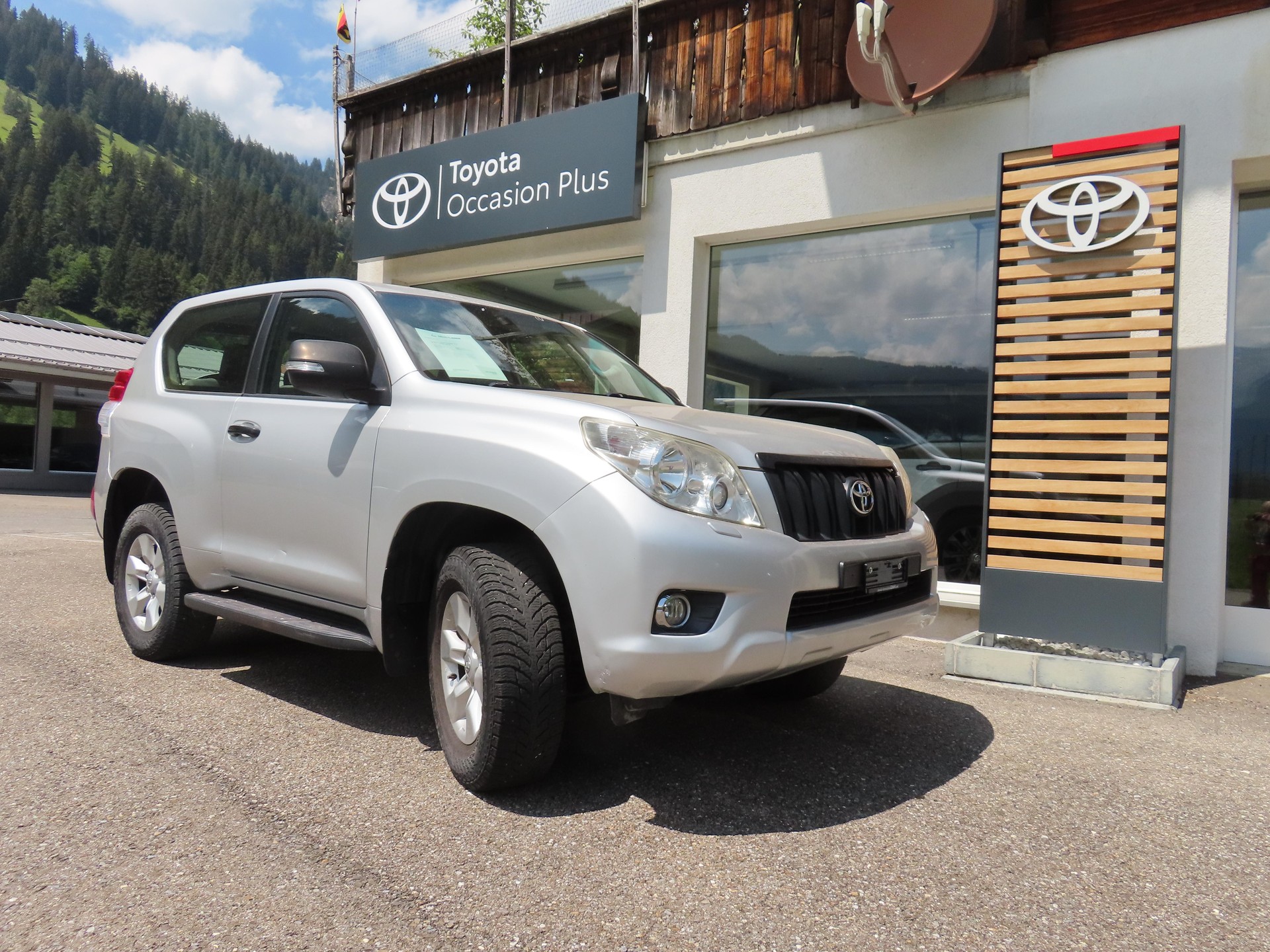 TOYOTA Land Cruiser 3.0 D-4D Linea Luna