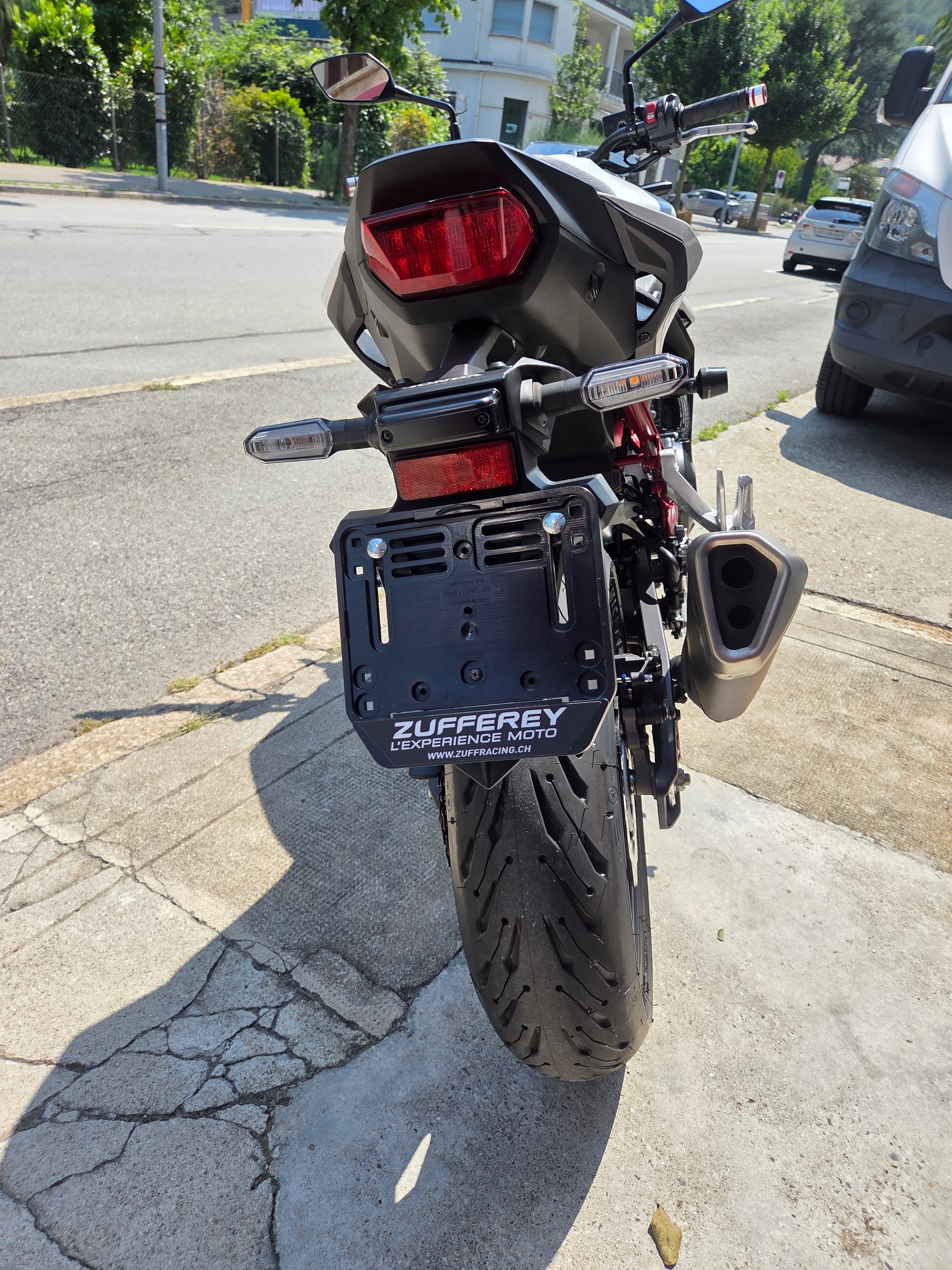 HONDA CB 750 Hornet-image-5