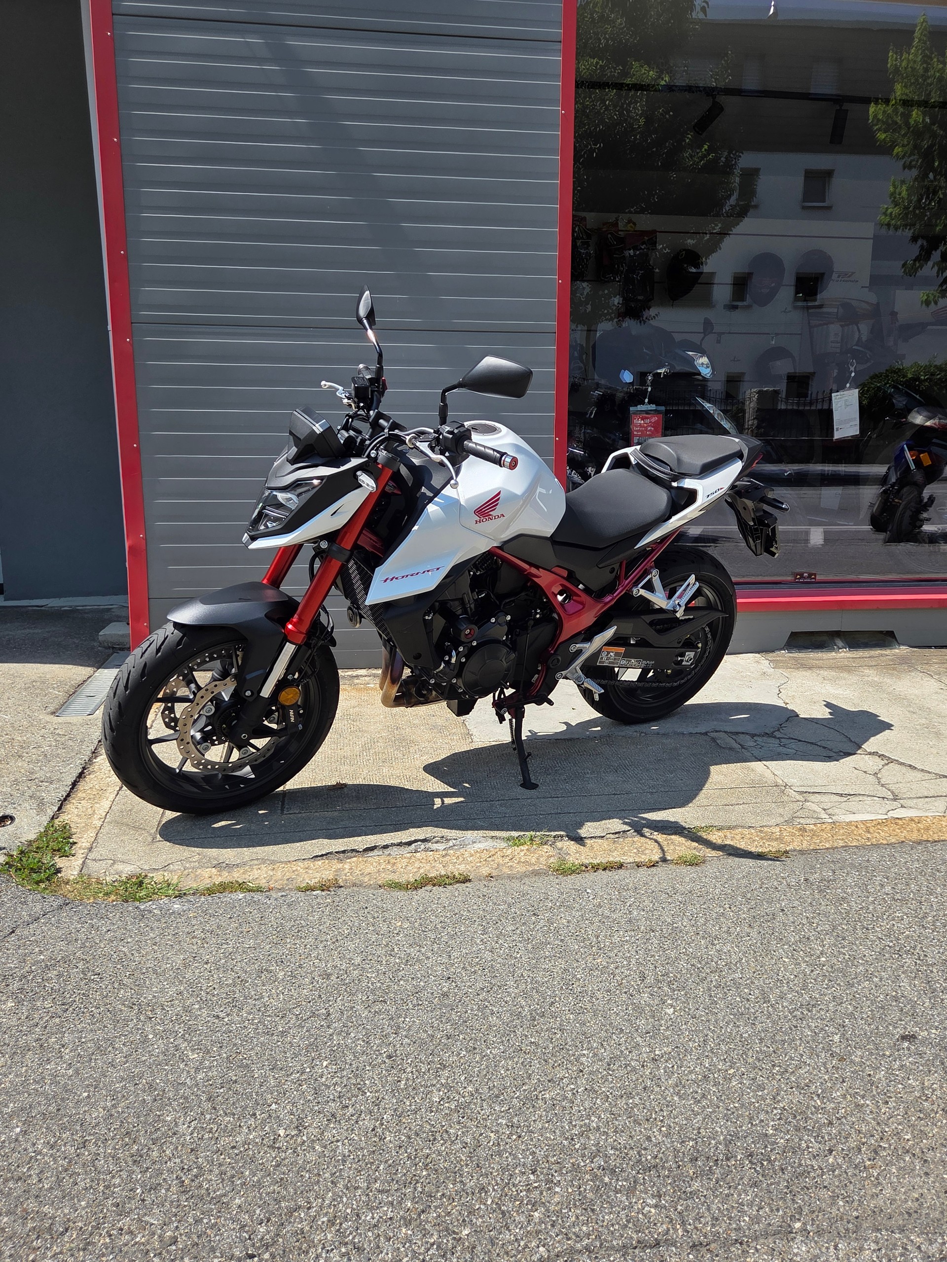 HONDA CB 750 Hornet-image-2