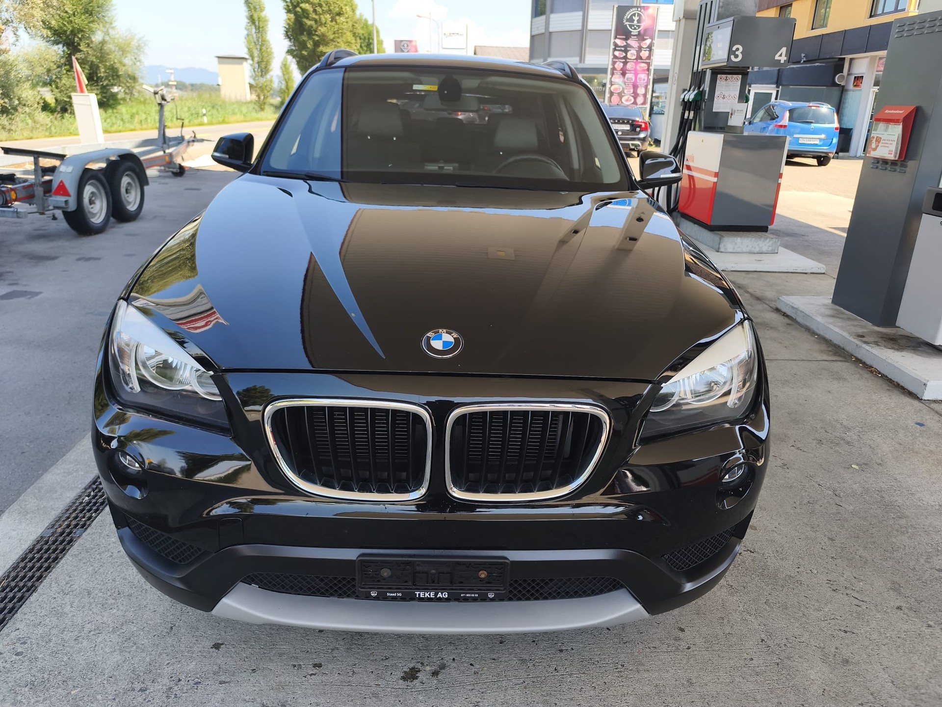 BMW X1 xDrive 20i xLine Steptronic-showroom-element-2