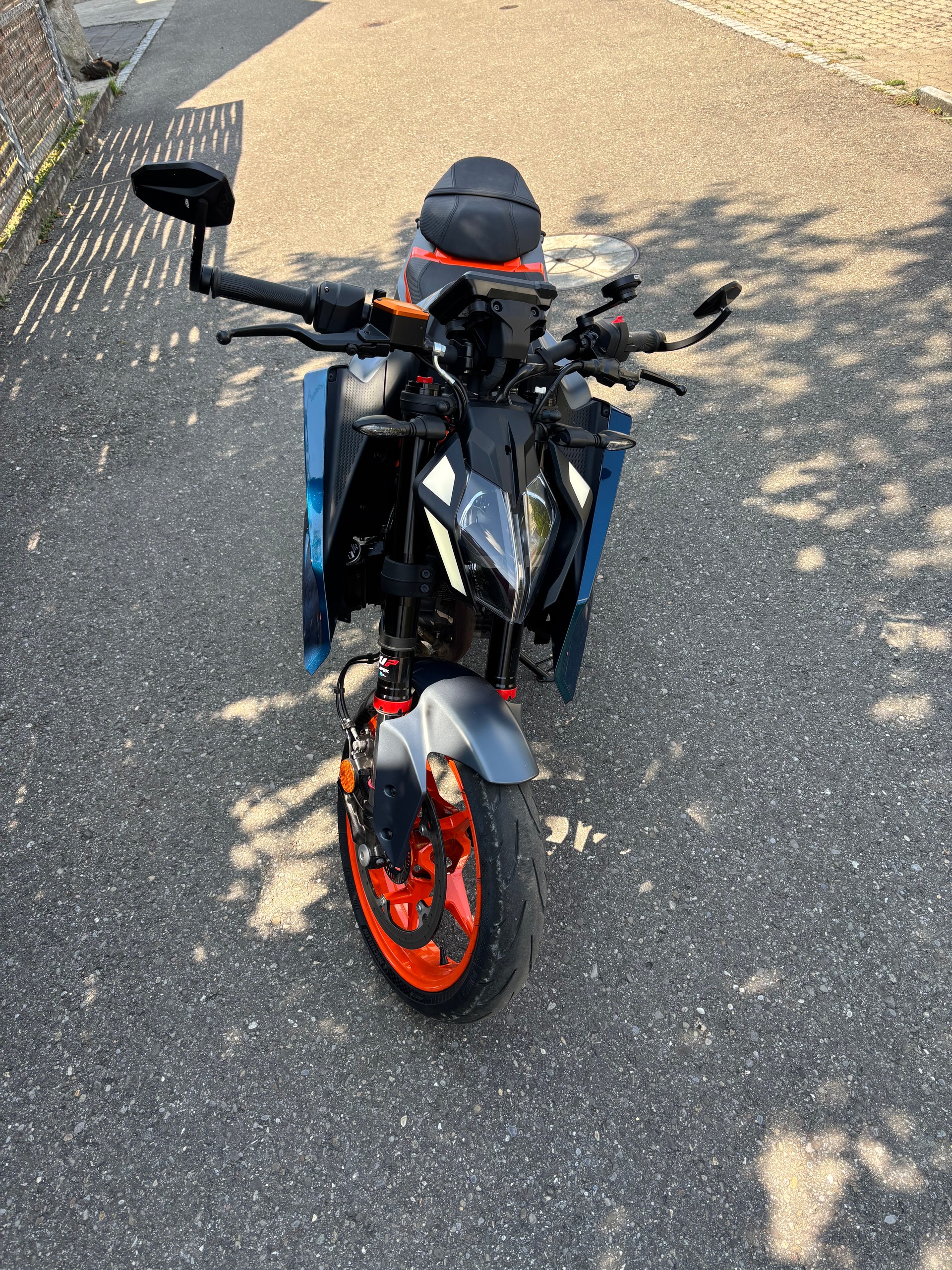 KTM 390 Duke-image-2