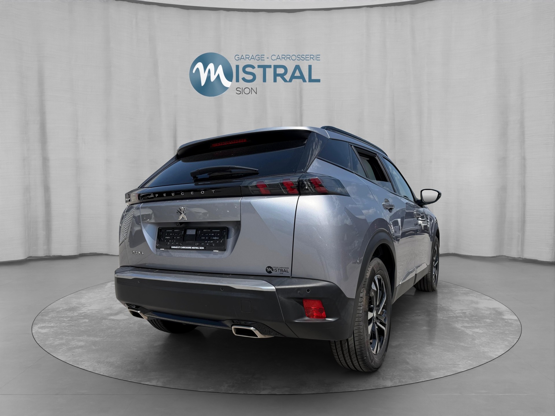PEUGEOT 2008 1.2 PureTech Allure Pack EAT8-image-4