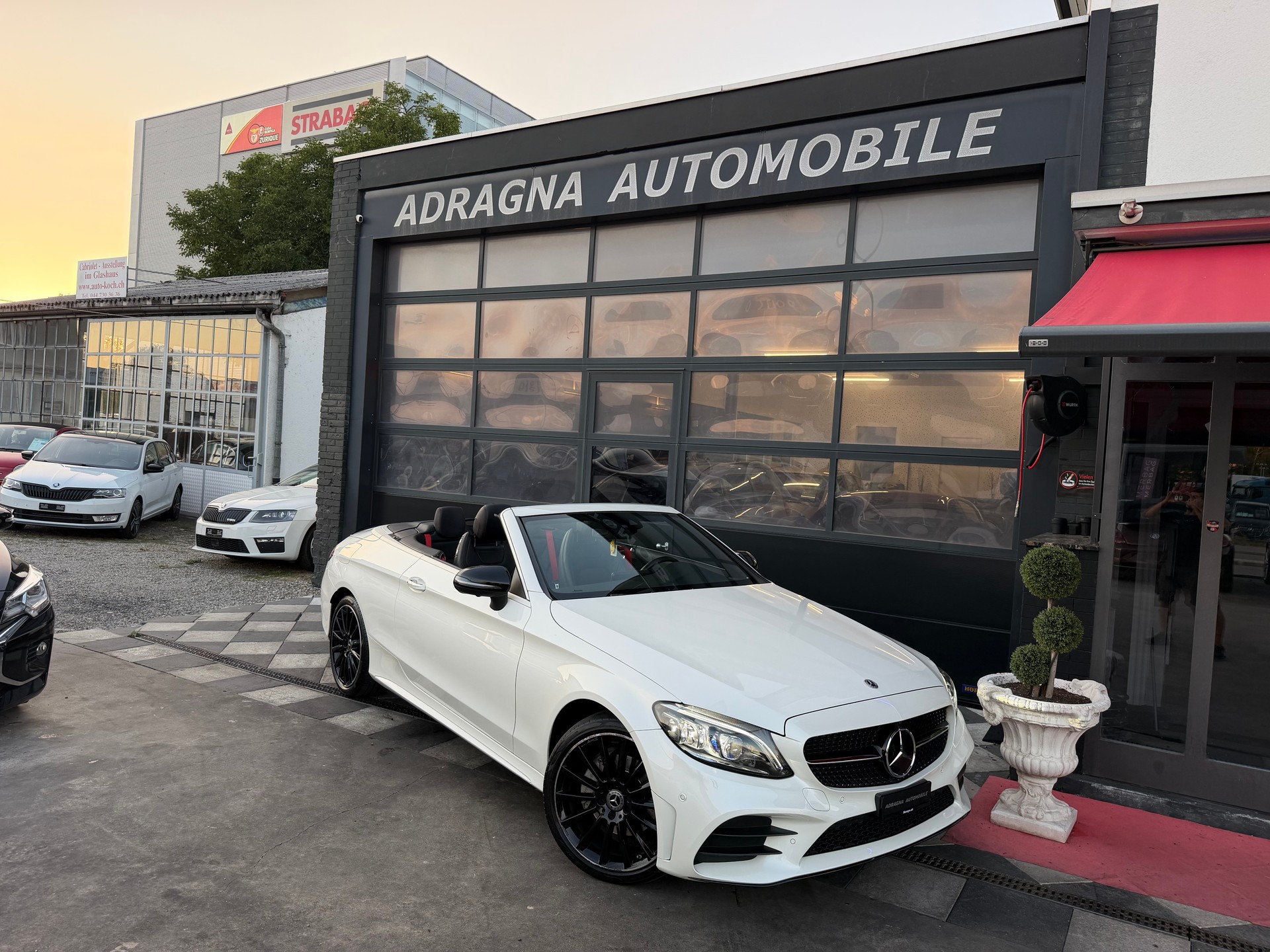 MERCEDES-BENZ C 200 AMG Line + Premium + Cabriolet 4Matic 9G-Tronic
