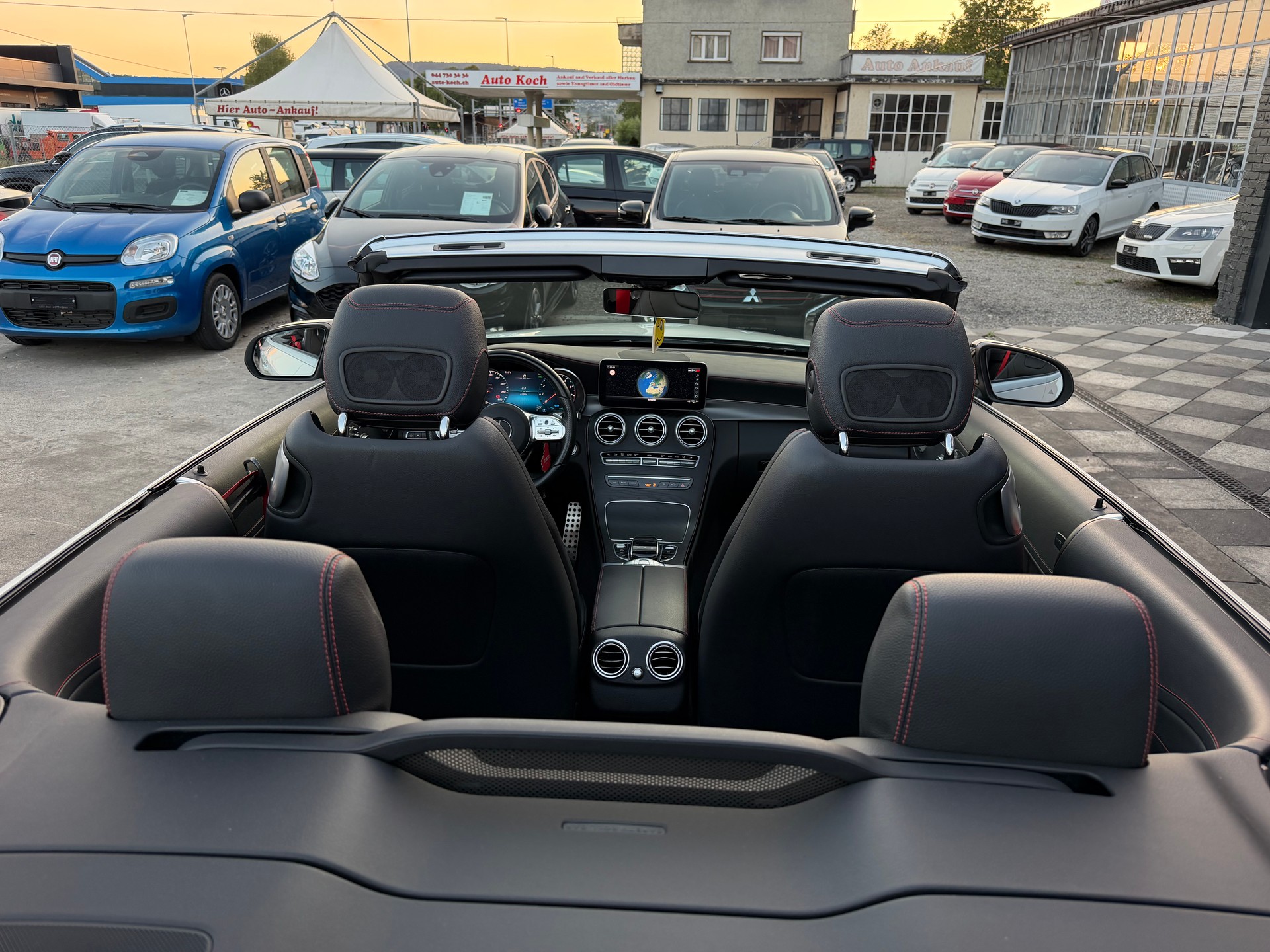 MERCEDES-BENZ C 200 AMG Line + Premium + Cabriolet 4Matic 9G-Tronic-image-21