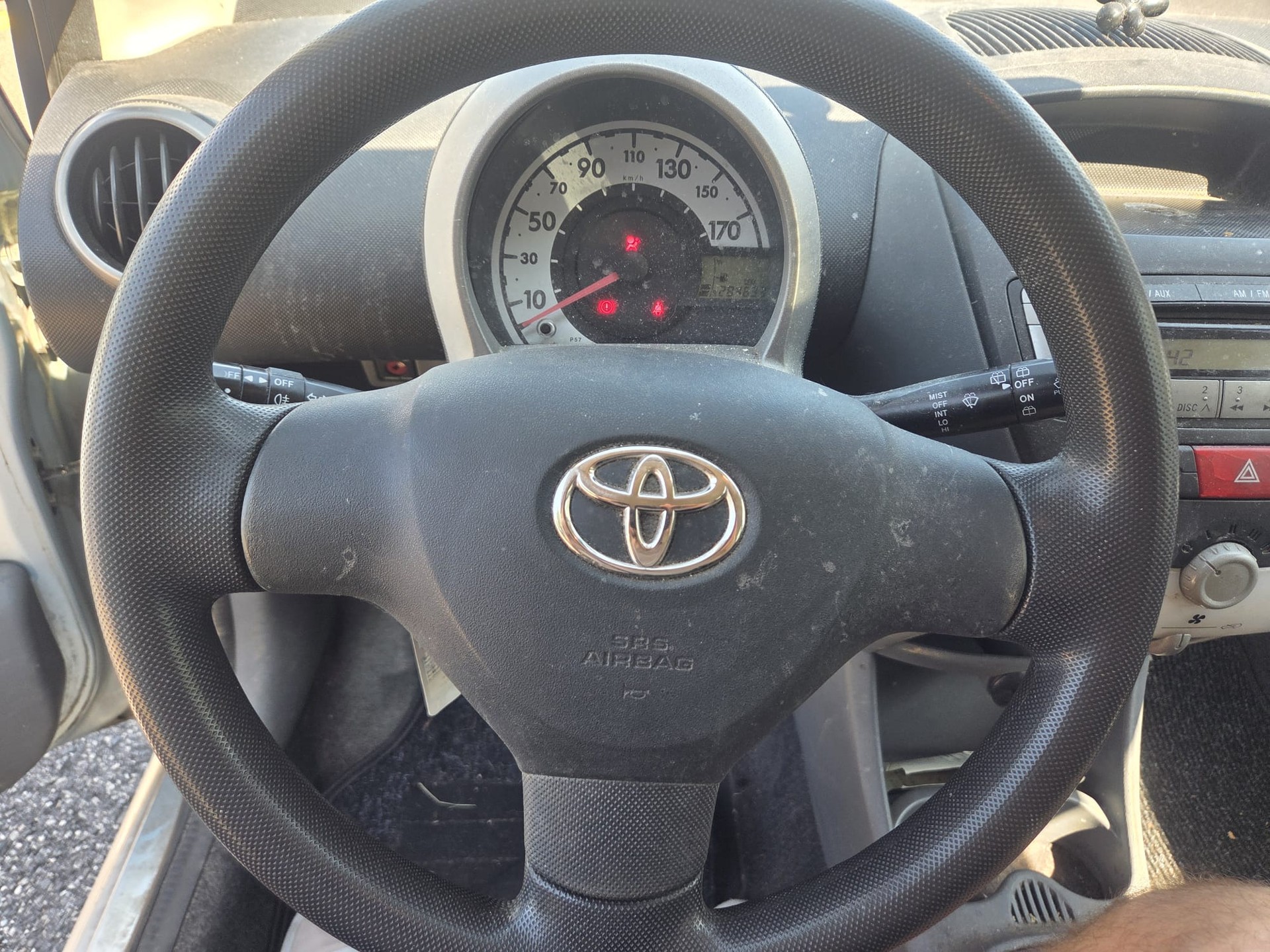 TOYOTA Aygo 1.0 Linea Terra-image-6